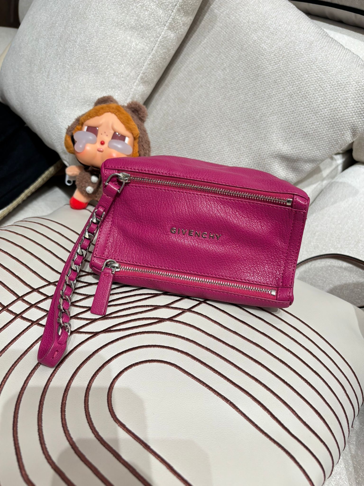 Givenchy Pandora pouch calfskin 100%Authentic,95%new