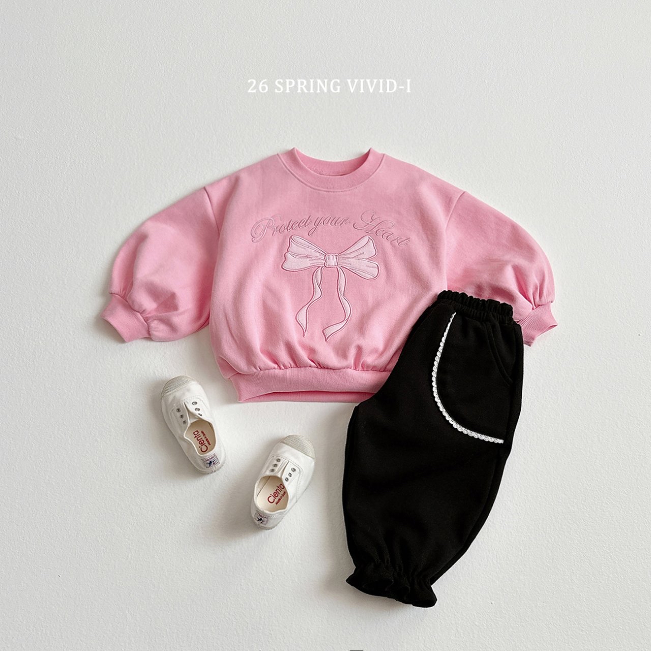 🌸預訂 韓國直送🌸🇰🇷VIVIDI兩色蕾絲寬鬆荷葉邊束腳運動褲