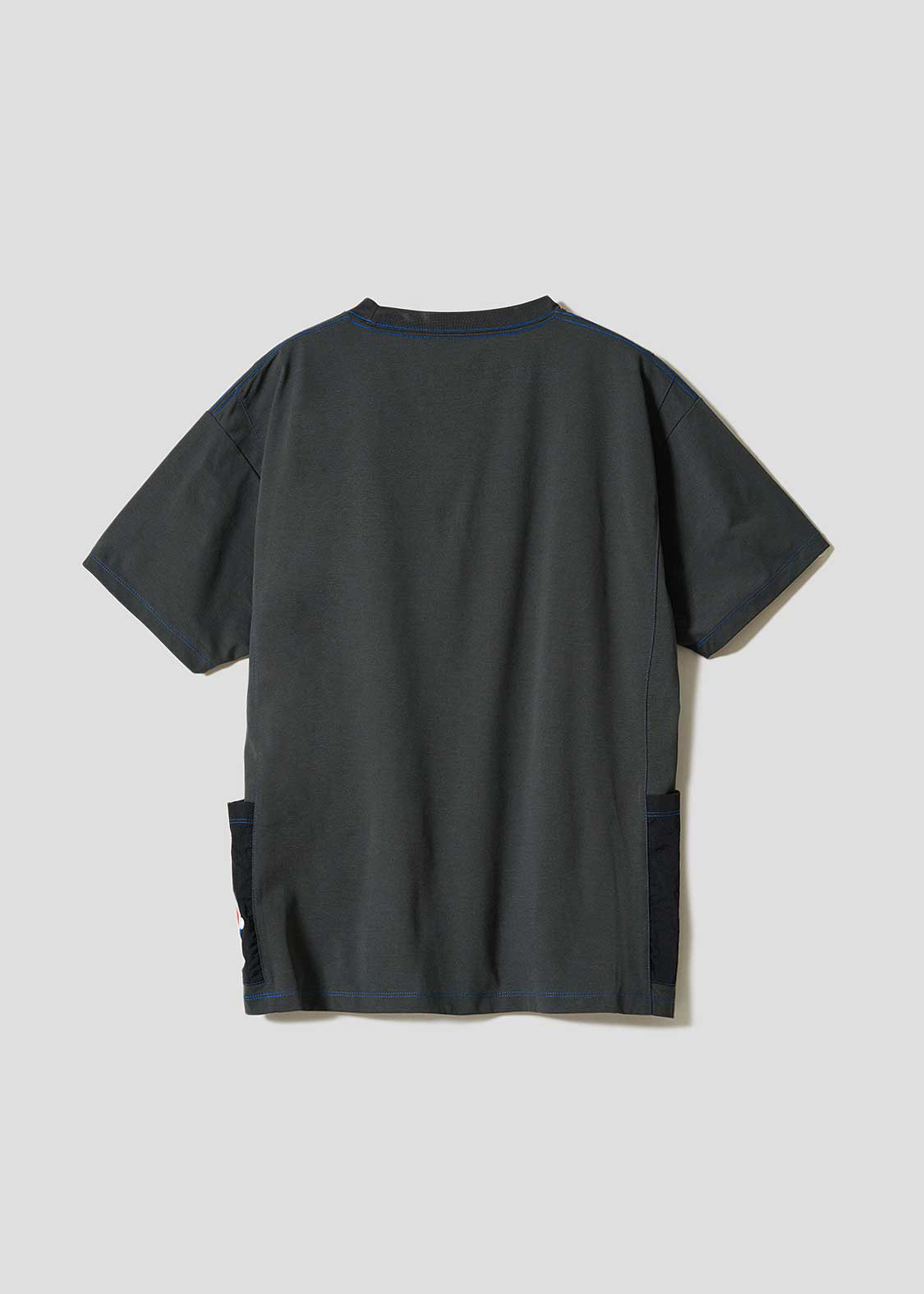 [只限預購] 多啦A夢Tshirt 短袖衫 Graniph日本限定 (隨意門)｜Doraemon短袖衫