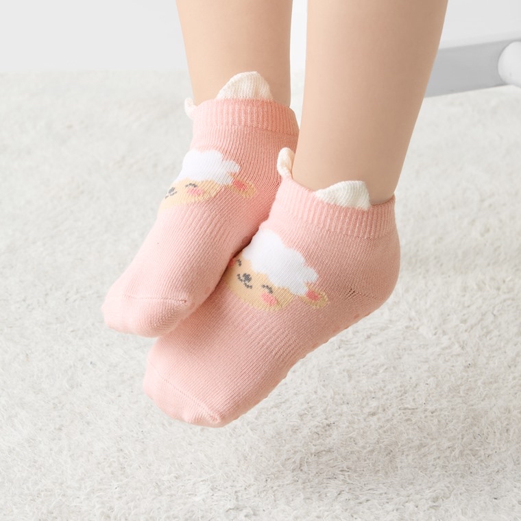 💚預訂 台灣直送💚兩色可愛動物提花防滑短襪三對裝