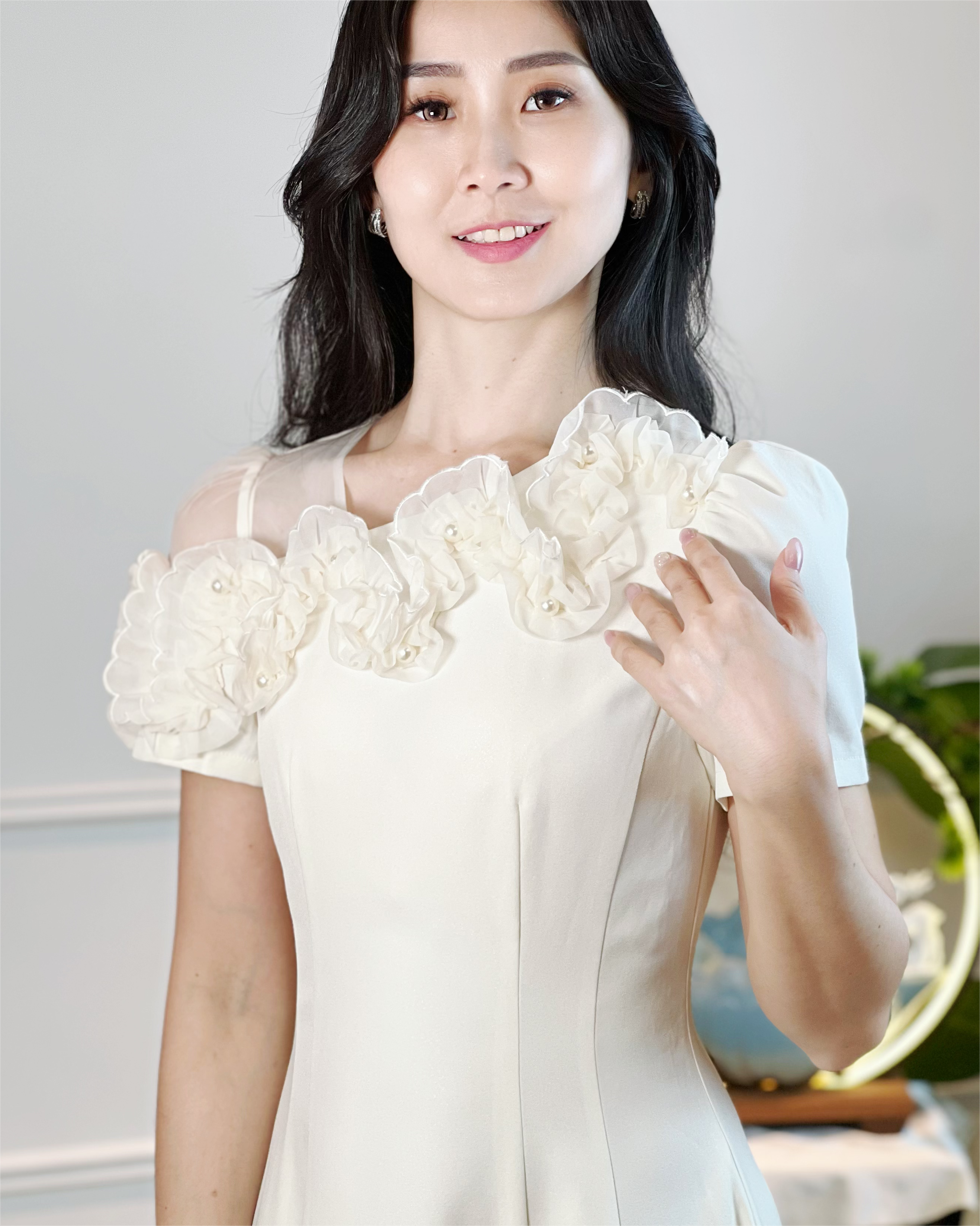 5093 3D Floral Chiffon Appliqué Midi Dress