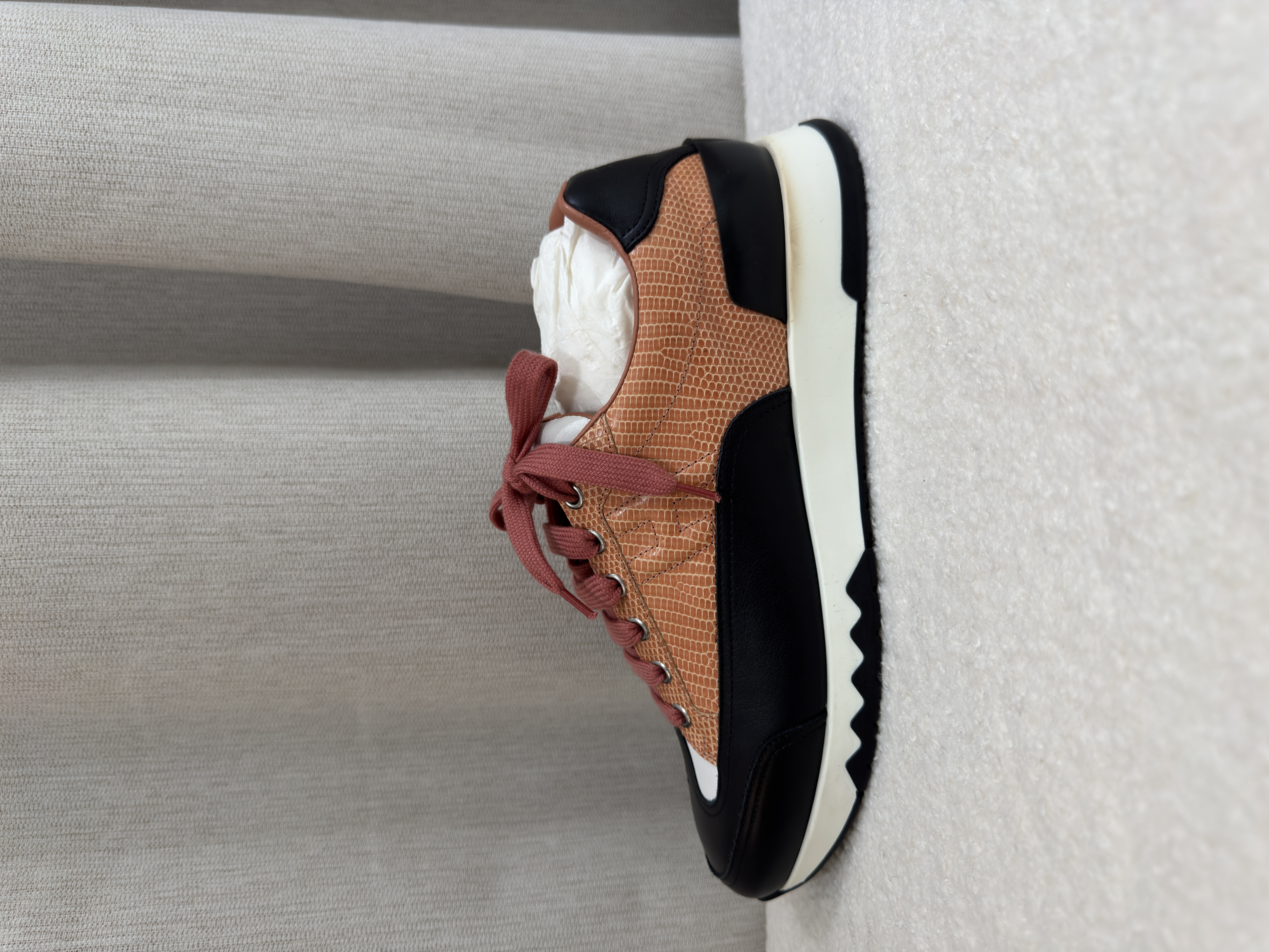 Pre-Owned HERMES Multicolor Trail Sneakers / Size 39 / Product Code : 26022134