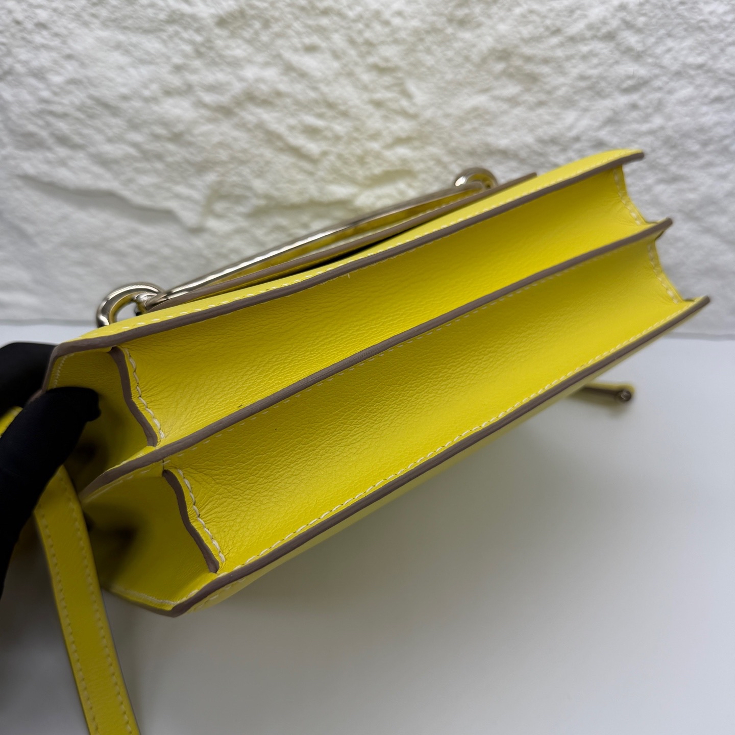 Pre-Owned HERMES Roulis 23 / Stamp D / Product Code : 26040805