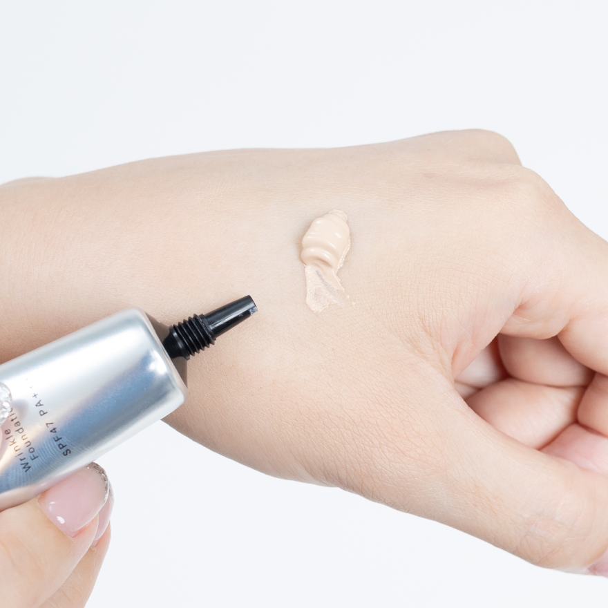 日本 WrinkFade 抗皺修護粉底液