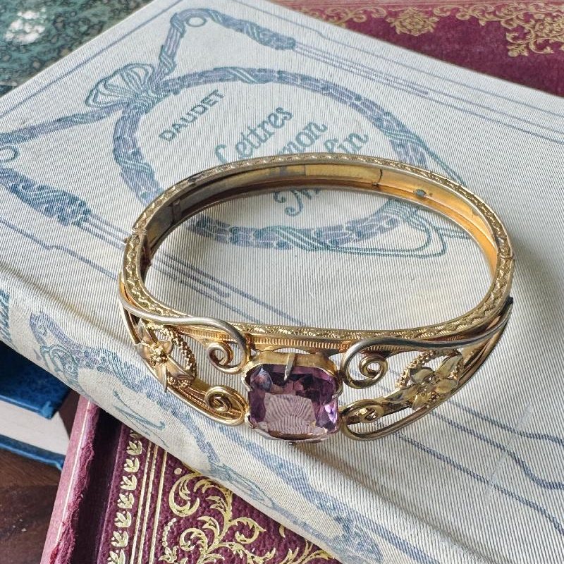 Early 20th Century Gold Filled Faceted Purple Glass Bangle / Hinged Bracelet (MT2307)