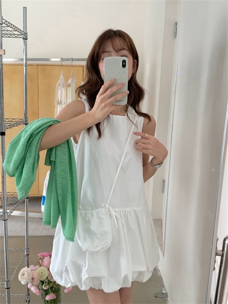 Agnes Puffy Dress free small crossbody bag 韩系减龄甜美背心花苞连衣裙配送🎁同色包包 ( 3 colours )