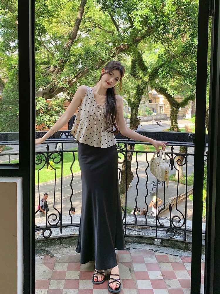 TP562法式波点V领