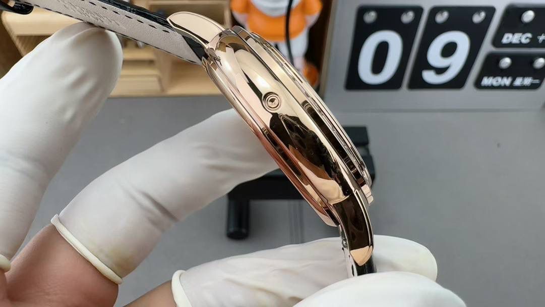 百达翡丽星空腕表：璀璨星河，腕间绽放