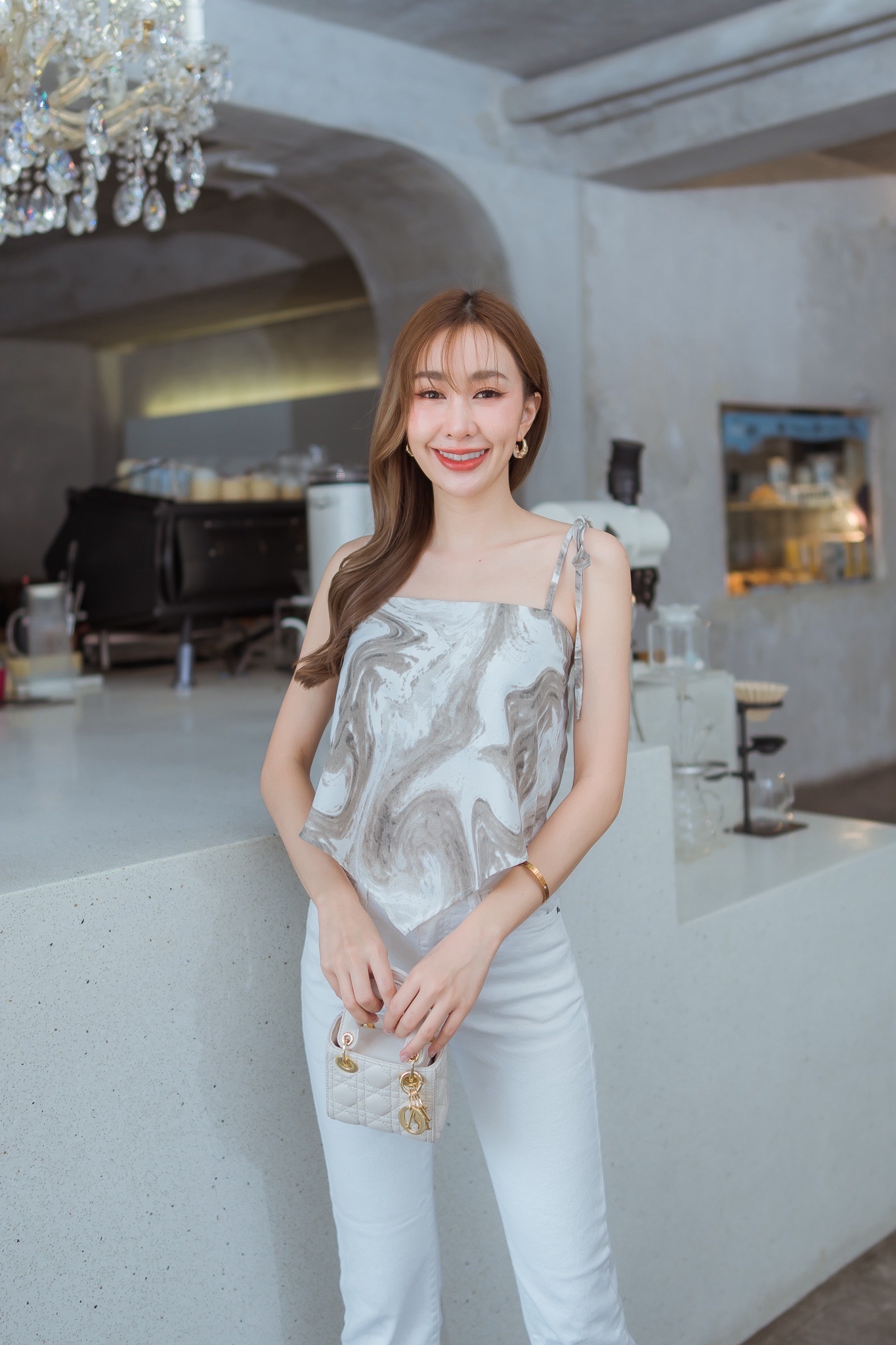 26🇹🇭新款預訂 三角大理石綁帶TOP