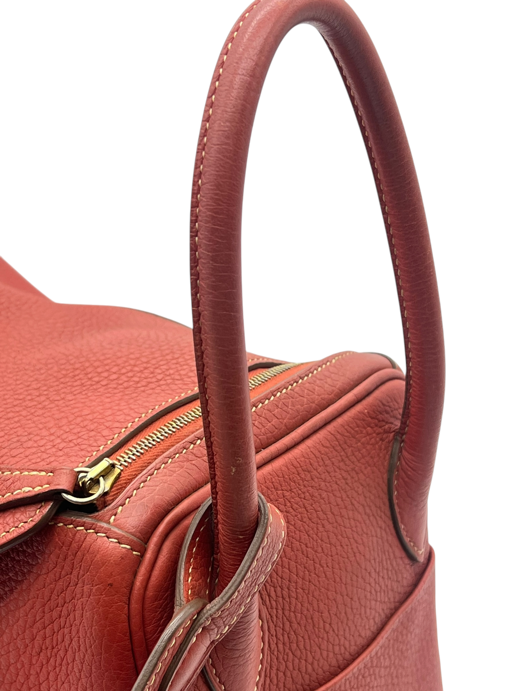 Pre-Owned HERMÉS Lindy 26 Stamp Square Q / Product Code: 26052501