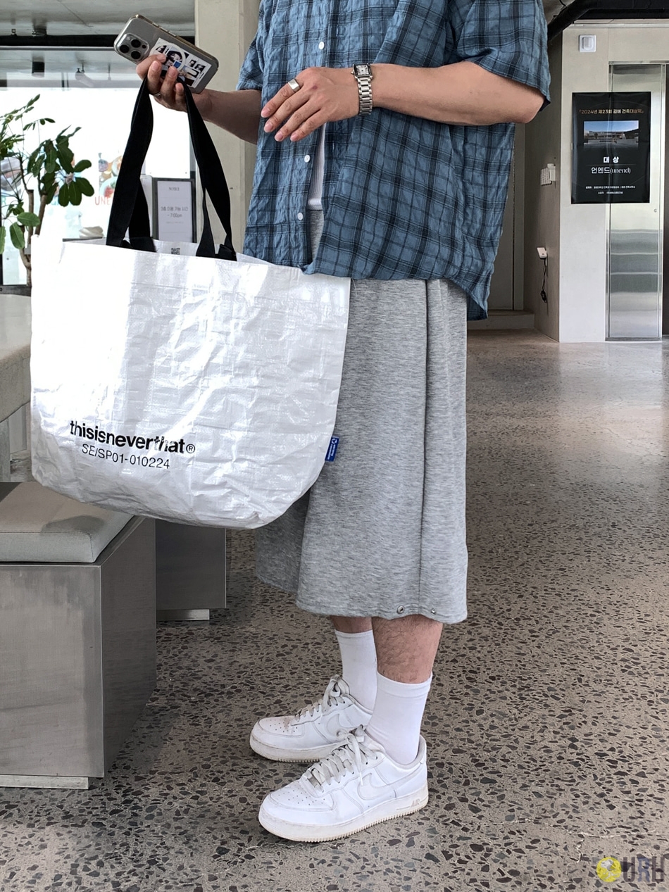 【100%保證韓國直送】韓系 Signature 寬版純色細格紋短袖襯衫 👕 [6 color] RL114946