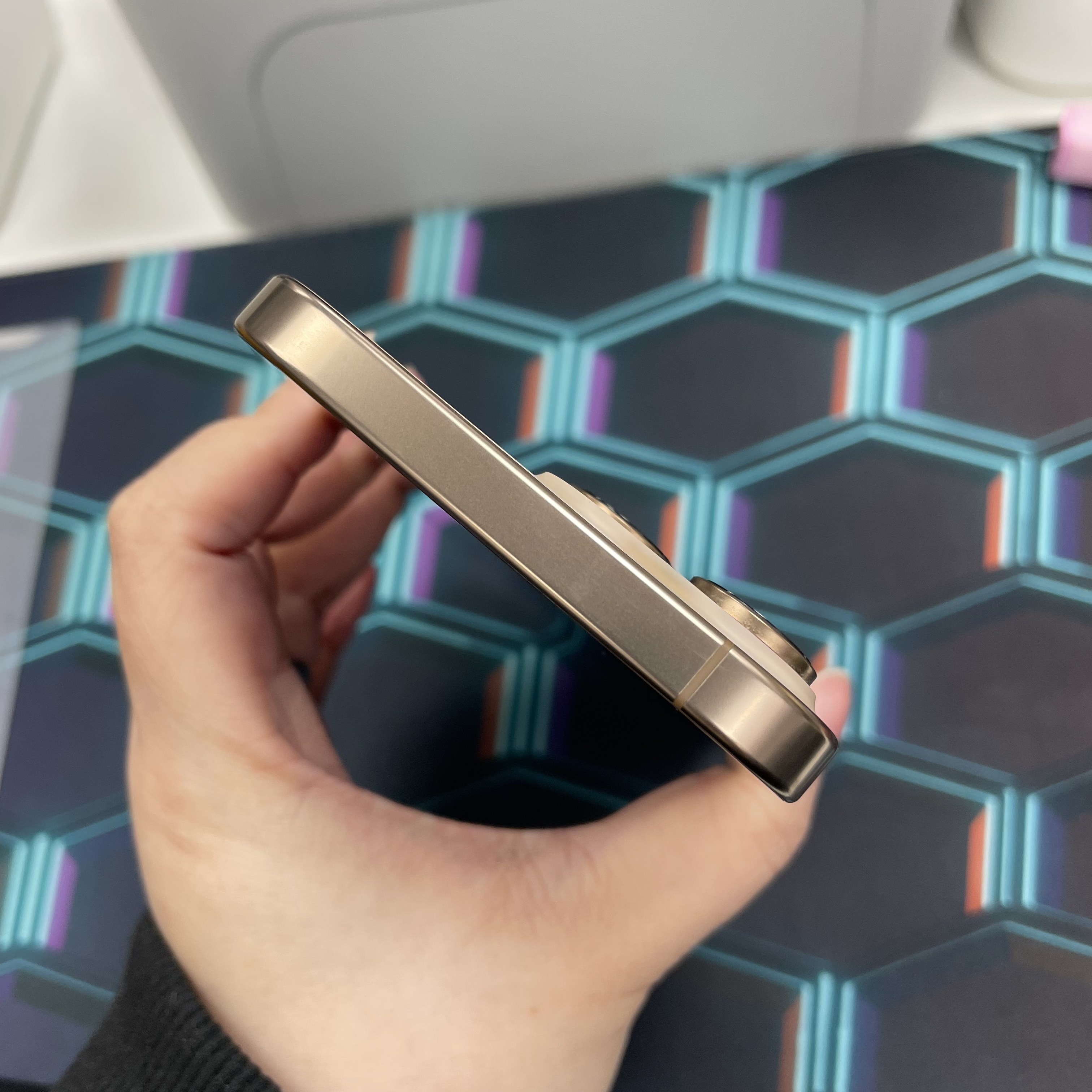 *5878 16 Promax 完美機 256GB 電89 沙色 gold