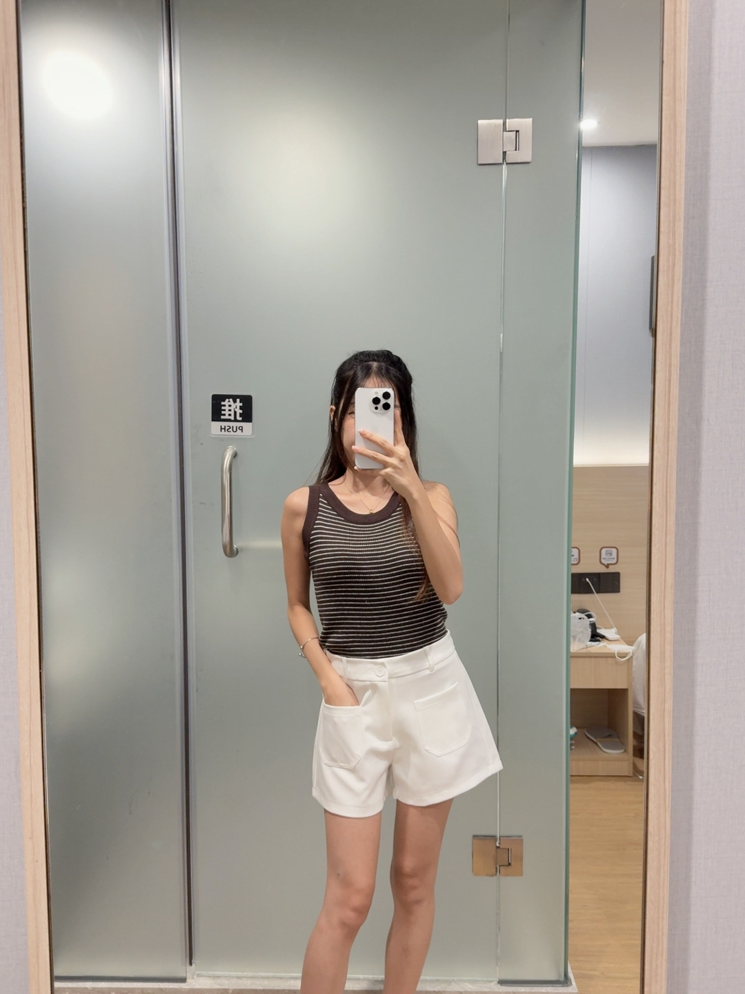 撞色细条纹针织背心上衣R3111
