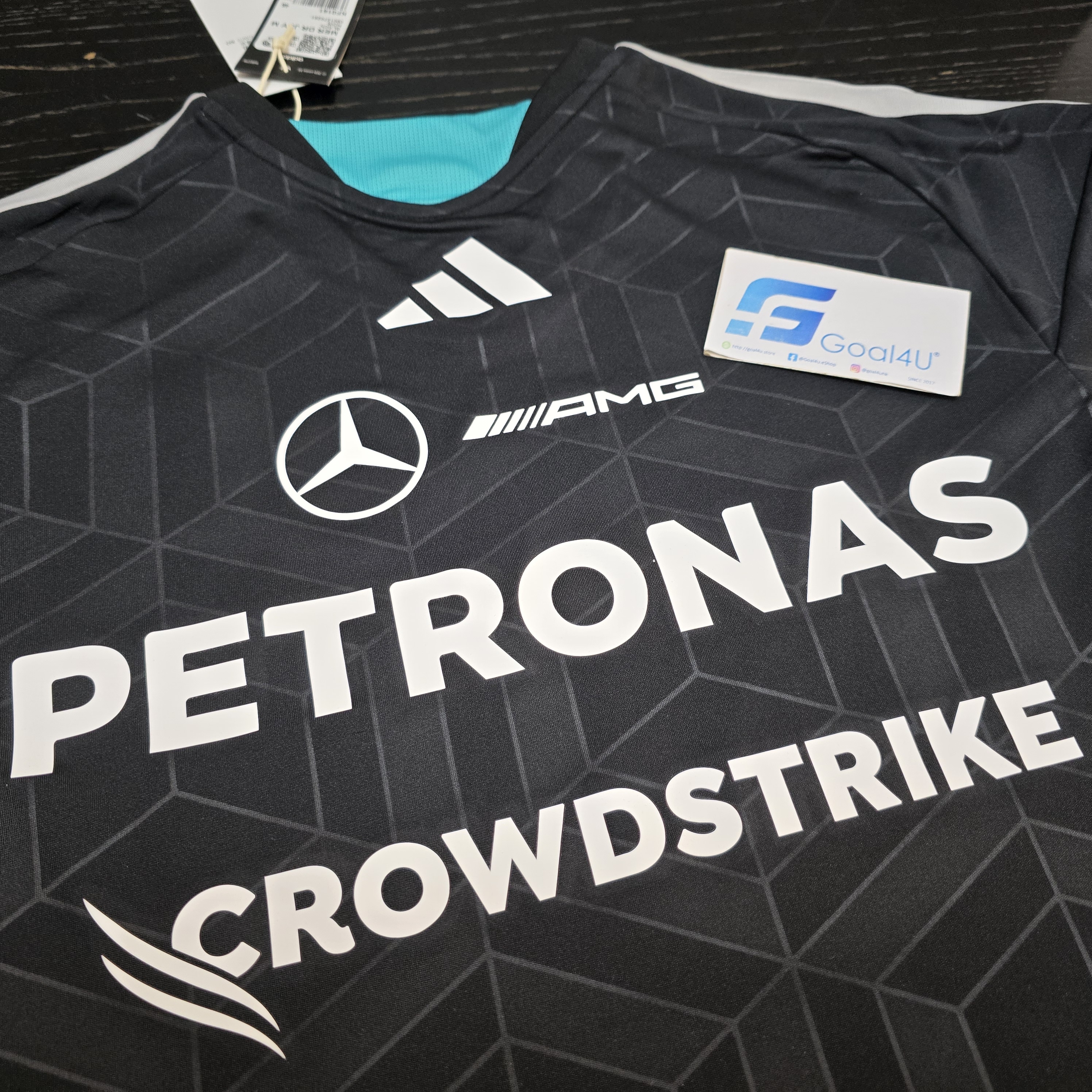 #部分碼現貨 Adidas F1 Mercedes Benz 平治車隊 2026 黑色車手短袖隊服 KF0161