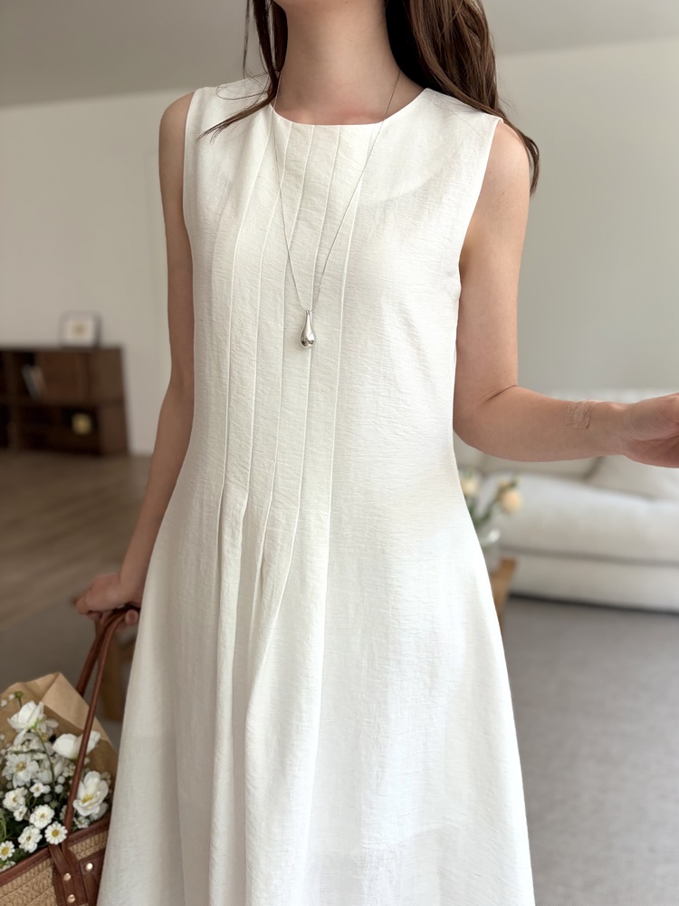 Linen Pintuck Dress (Ivory)