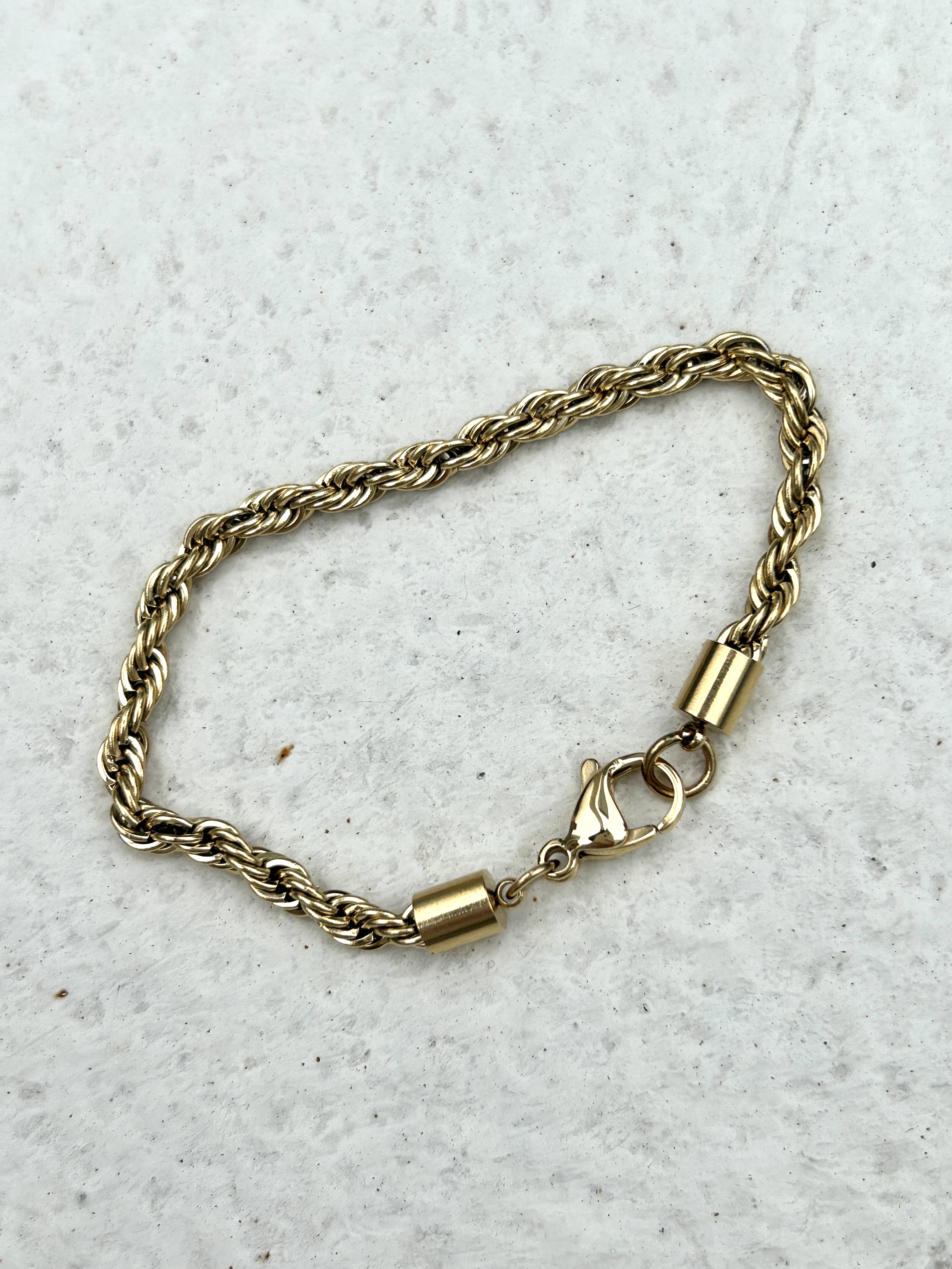 Gold twist stainless bracelet