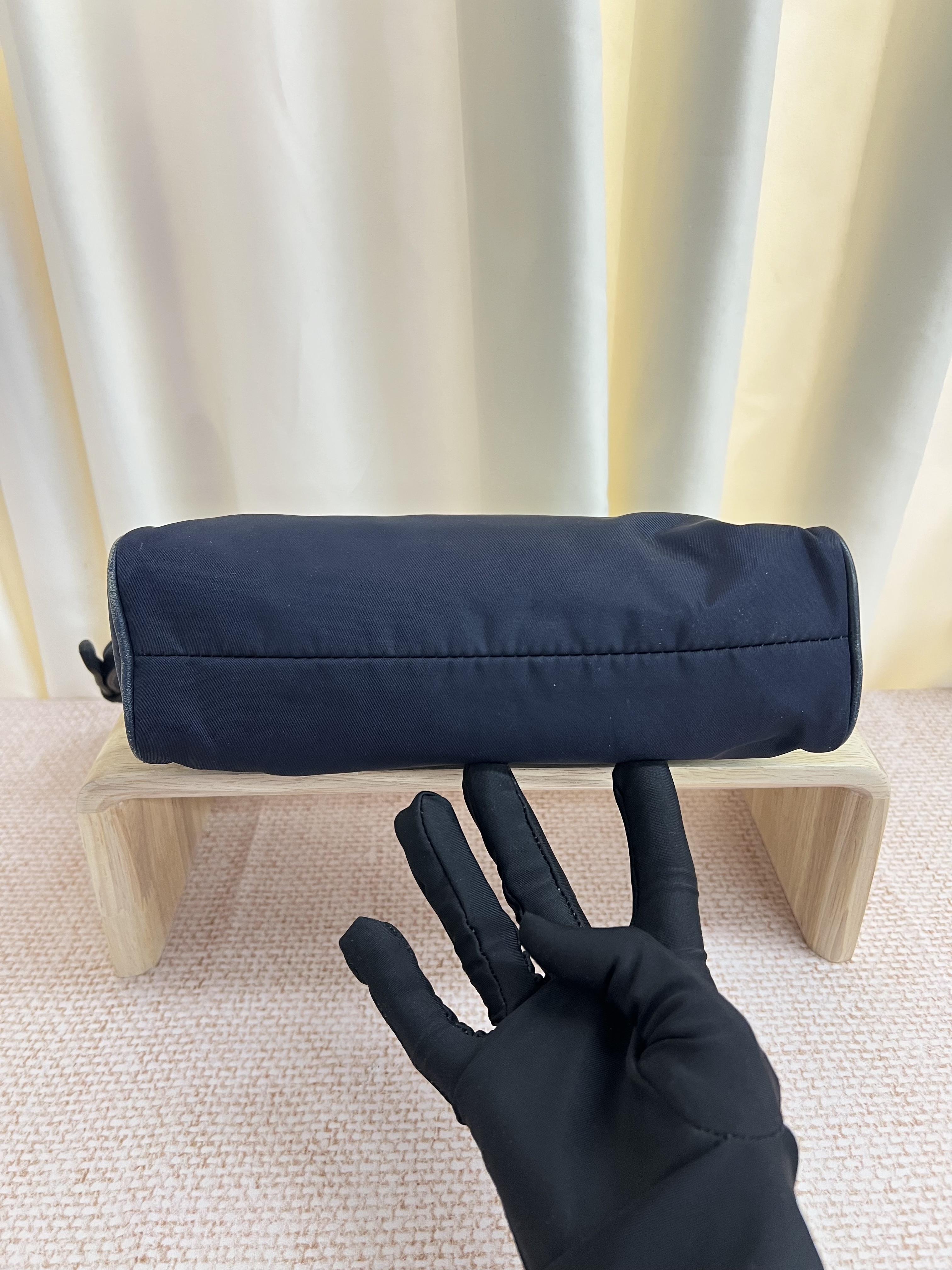 Pre-owned Prada Re-Edition 2005 Re-Nylon/ Product Code: 26022105