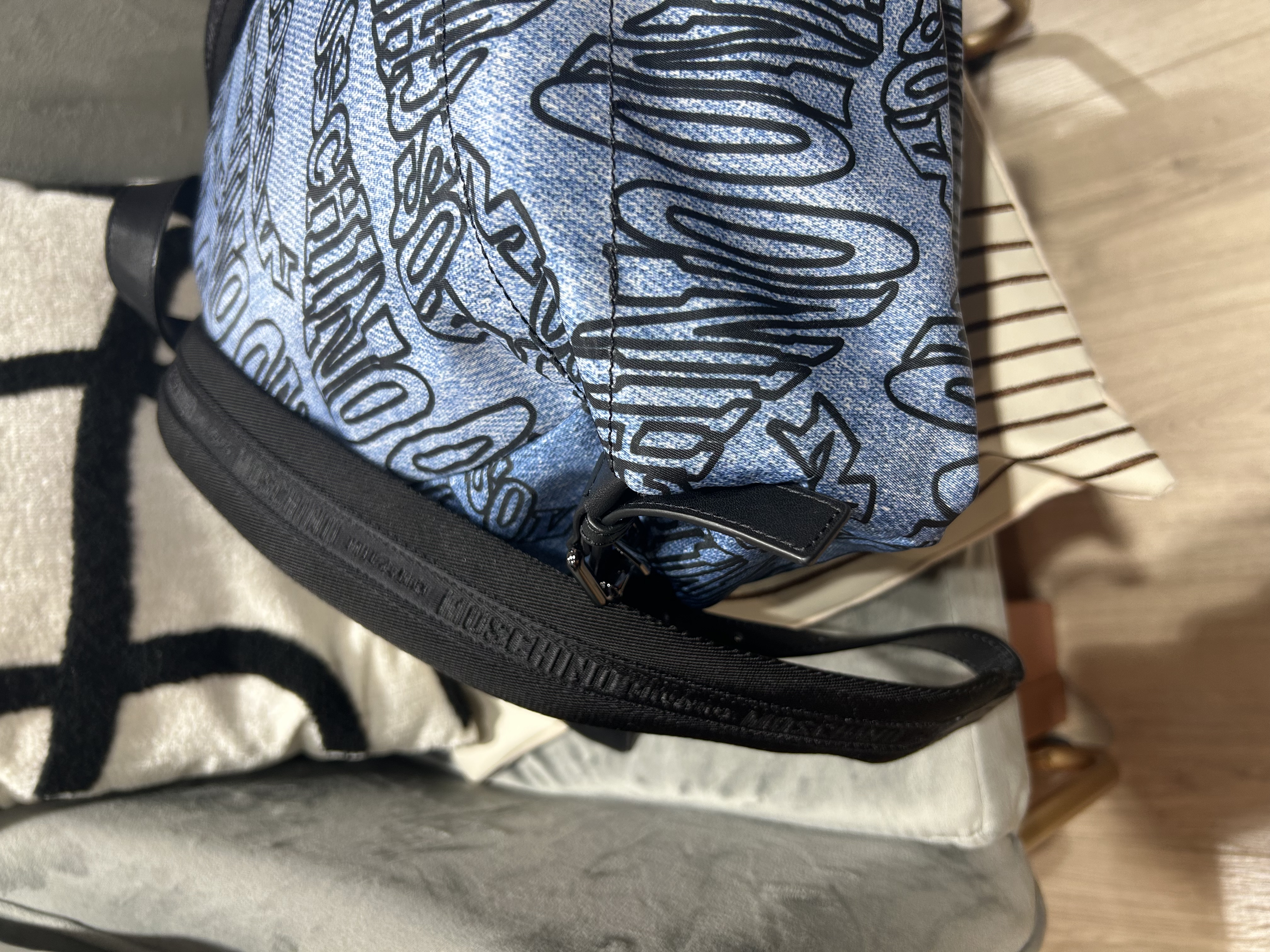 Moschino Nylon Backpack 牛仔藍 100%Authentic, 99%New