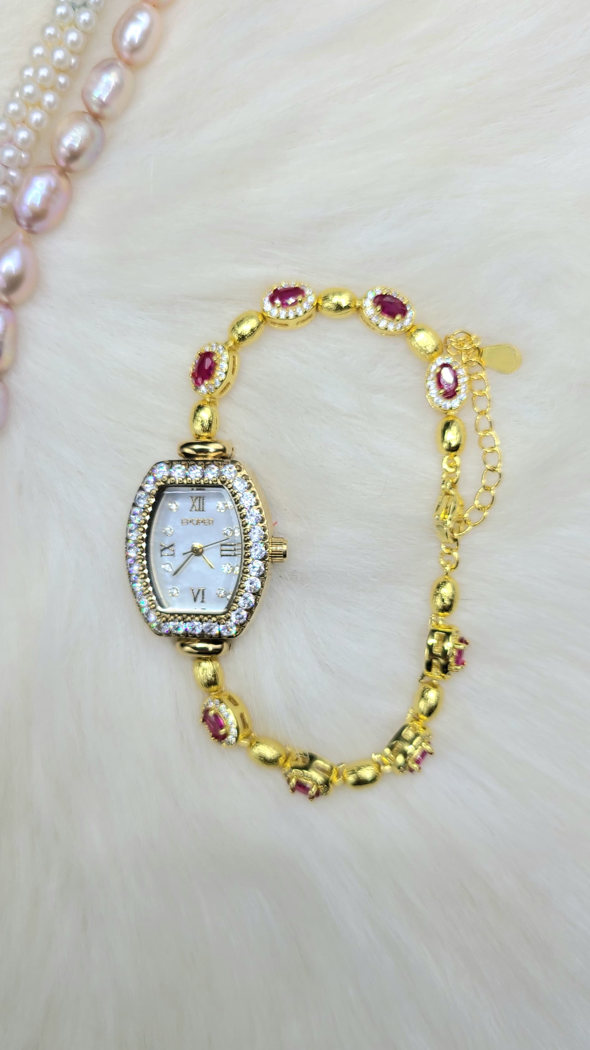 天然紅寶石鋯石貝母面包金石英錶