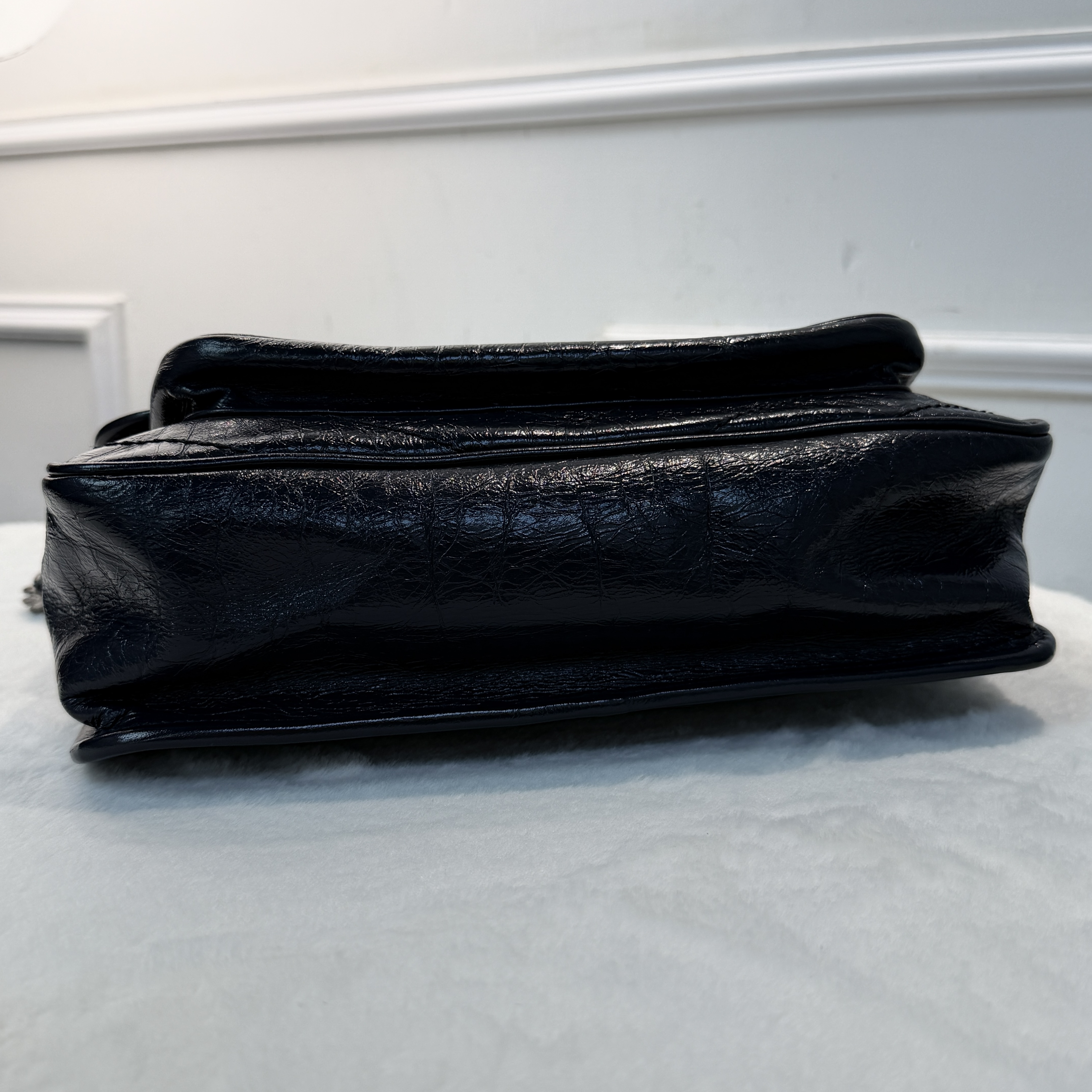 YSL Niki 牛皮D扣 中性風容易襯衫百搭款🫢📣