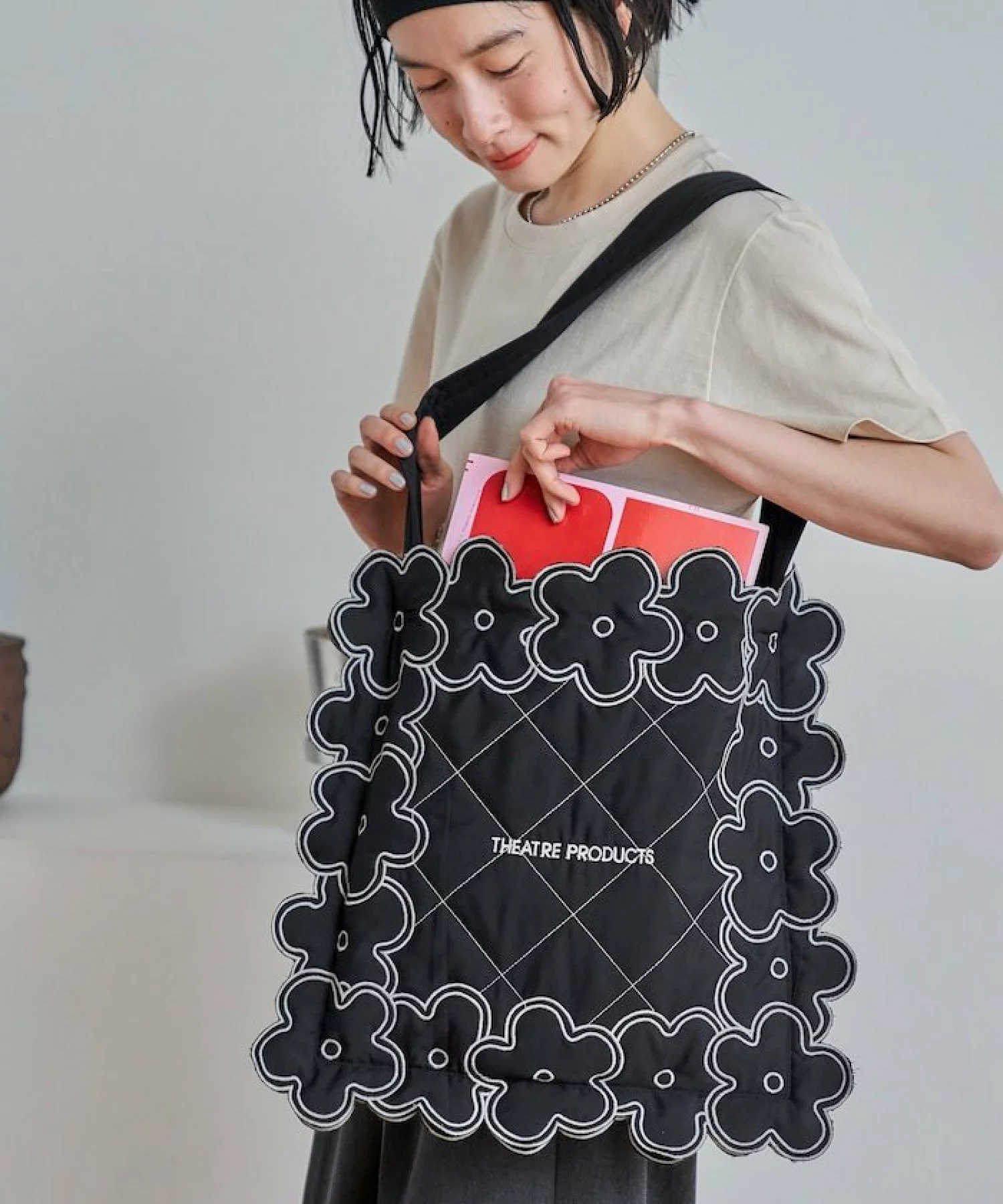 日本預訂📍日本限定THEATRE PRODUCTS花花邊圖案Tote Bag 不包郵 2026年4月上旬出貨