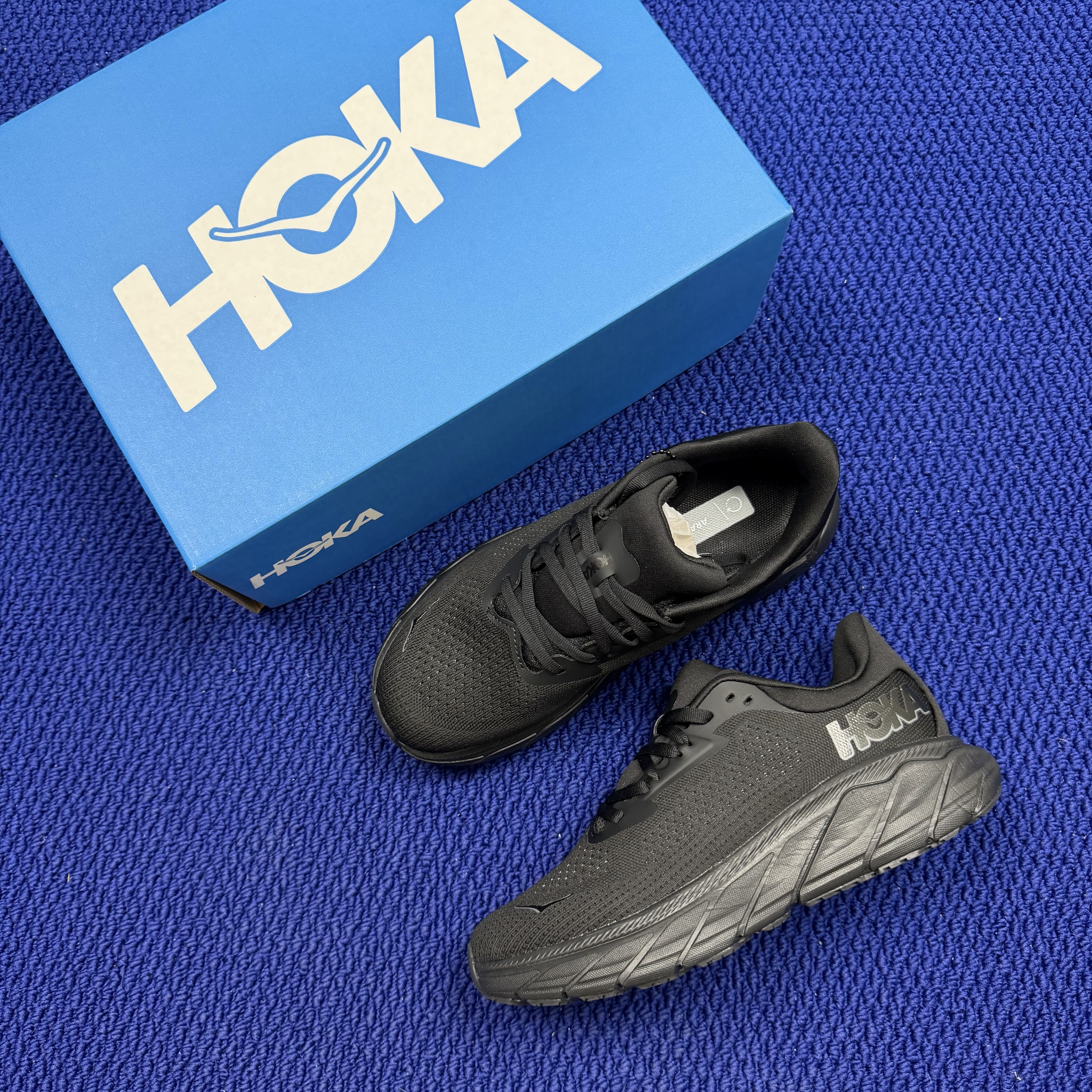 Hoka One One Arahi 7