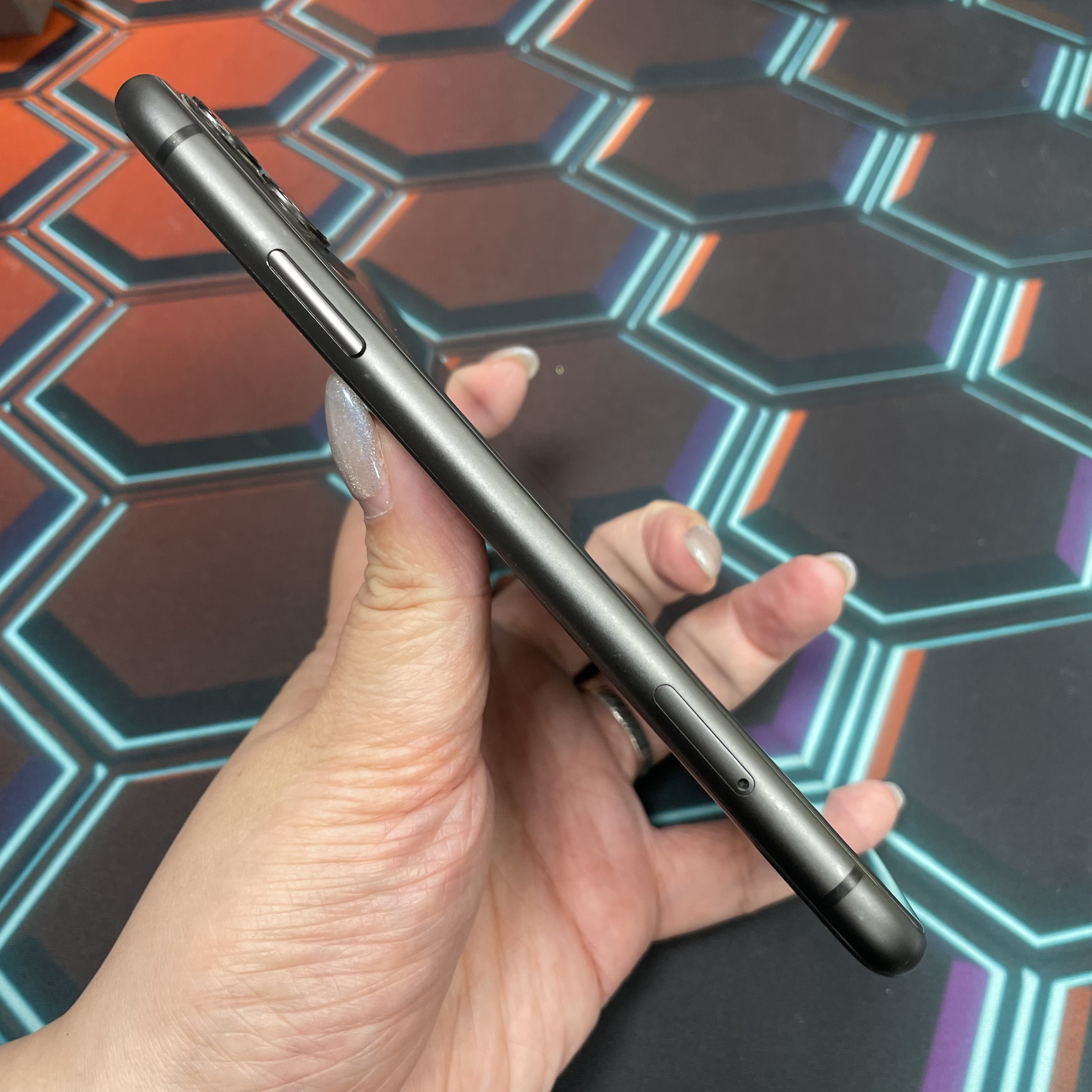 *6958 11 超靚機 128GB 電78 黑色 black