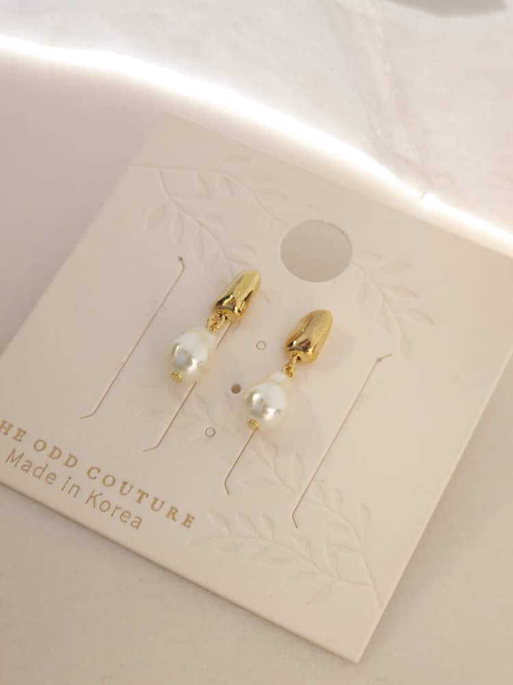 Baroque Pearl Drop Stud Earrings