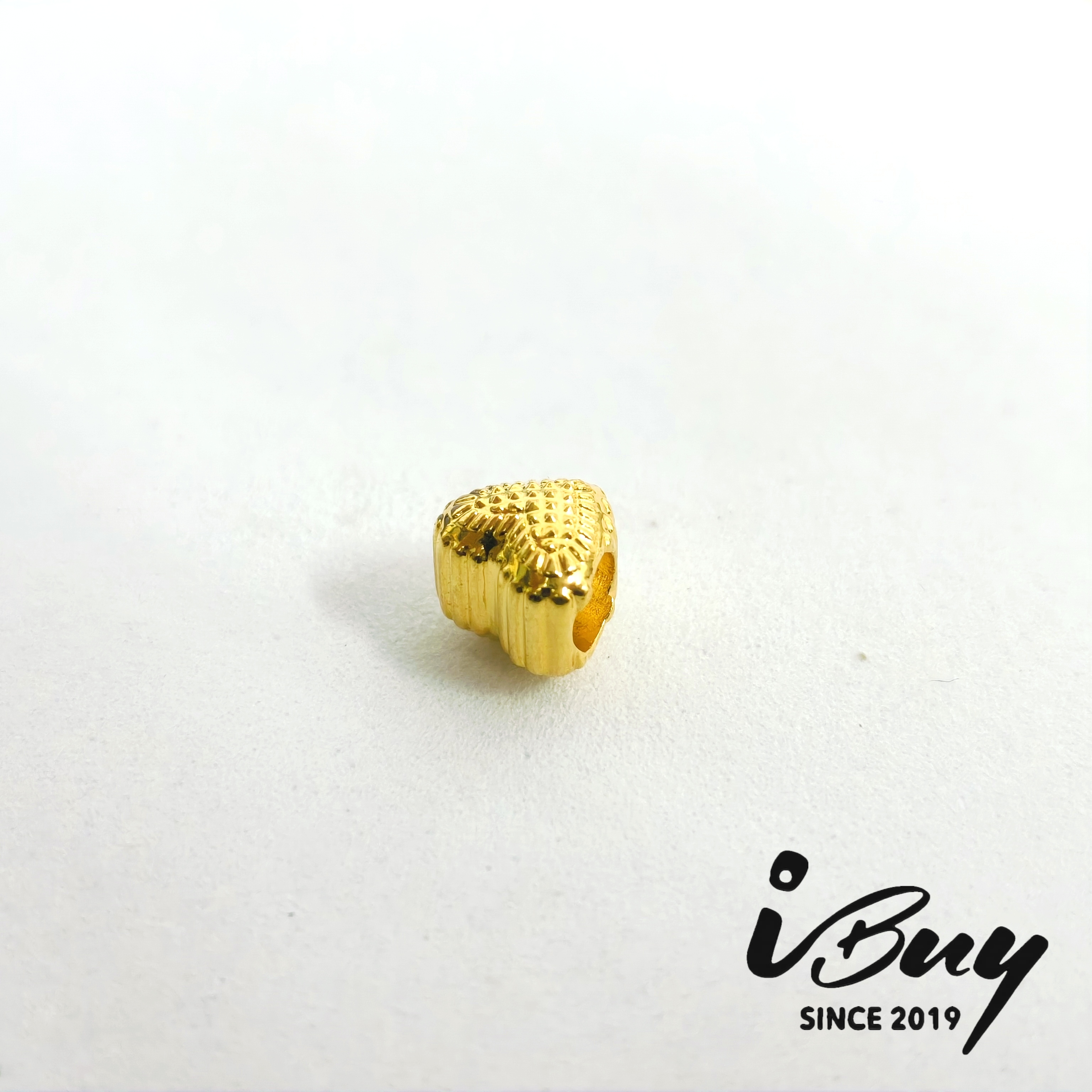 916 HARD GOLD STRAIGHT EDGE DIAMONG CUT HEART CHARM BEAD 916 硬金 直边菱格爱心串咀