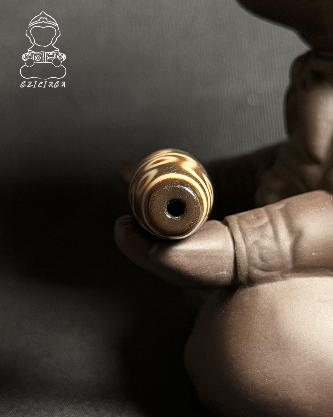 西藏至純十三眼天珠