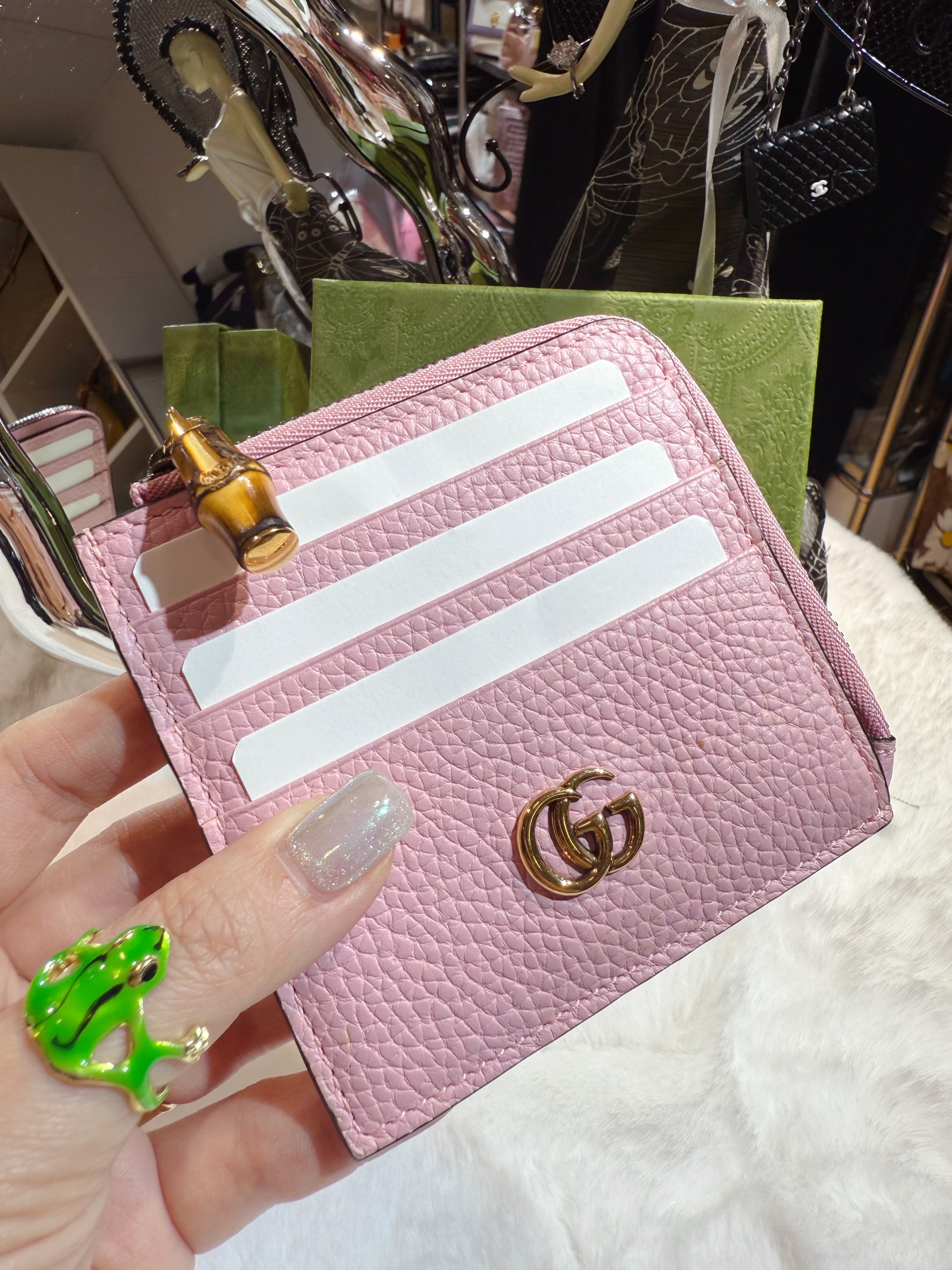Gucci L zip card coin case pink