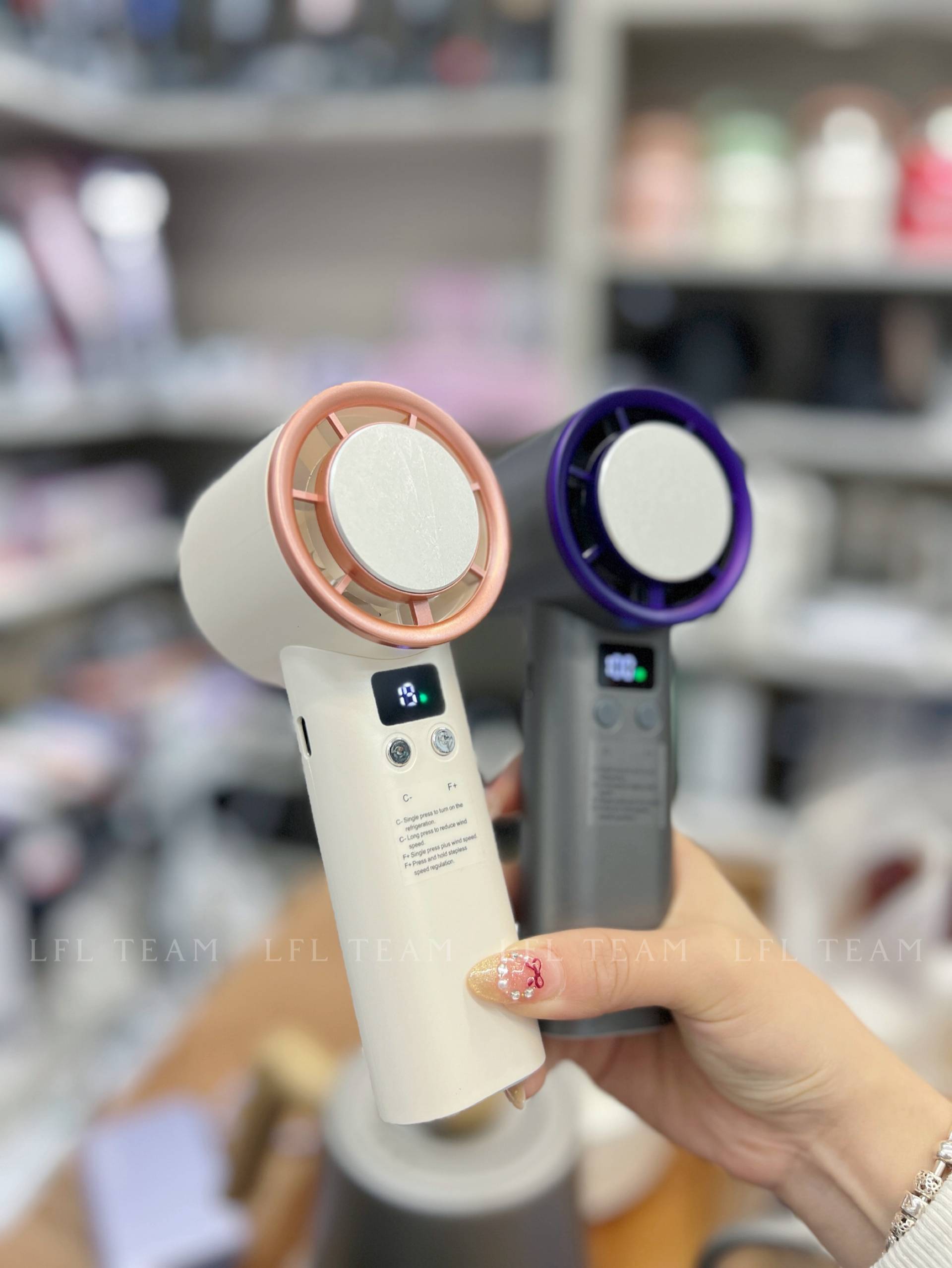 P908 手持制冷小风扇