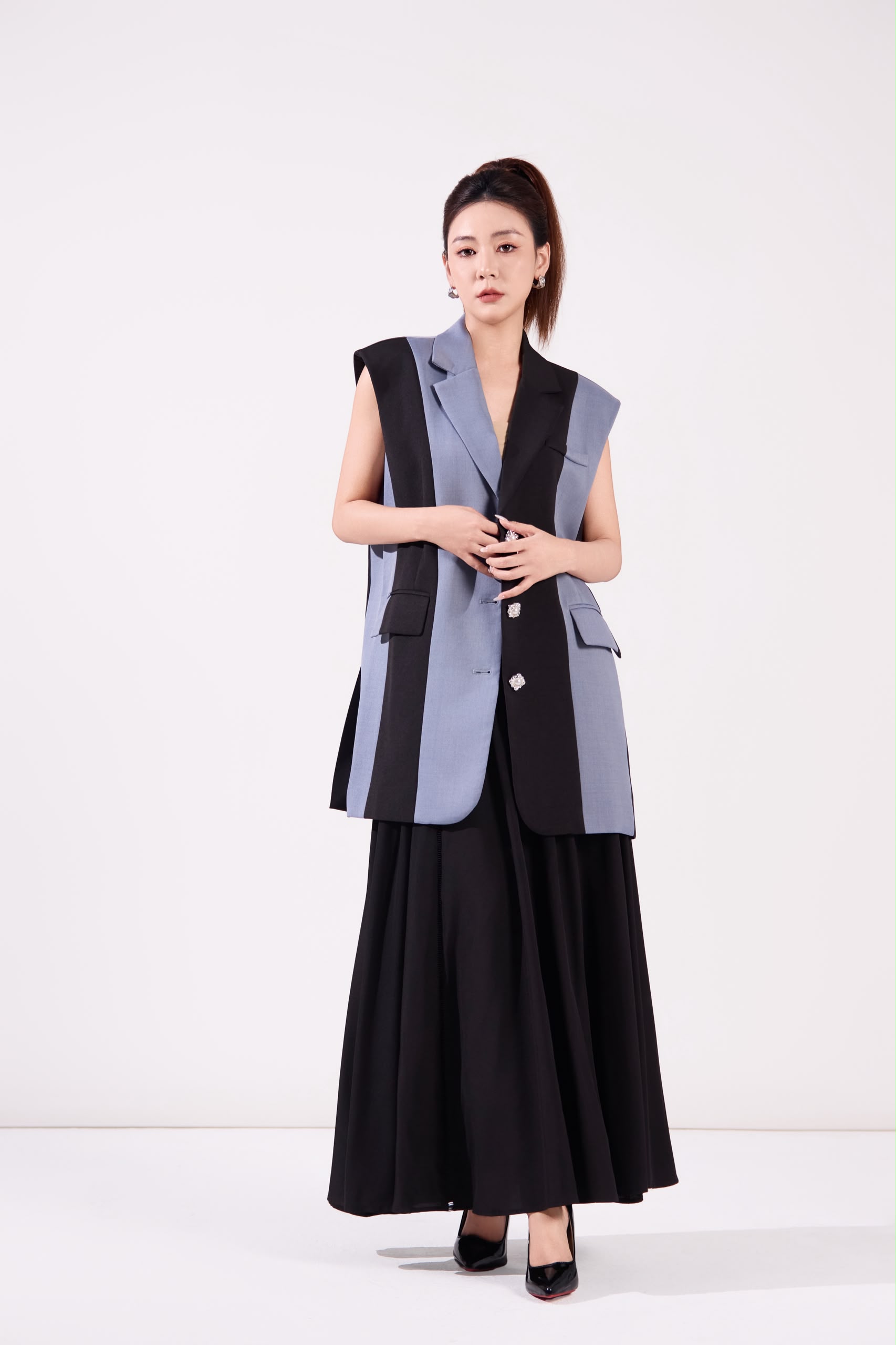 10141398 Contrast Panel Longline Sleeveless Blazer