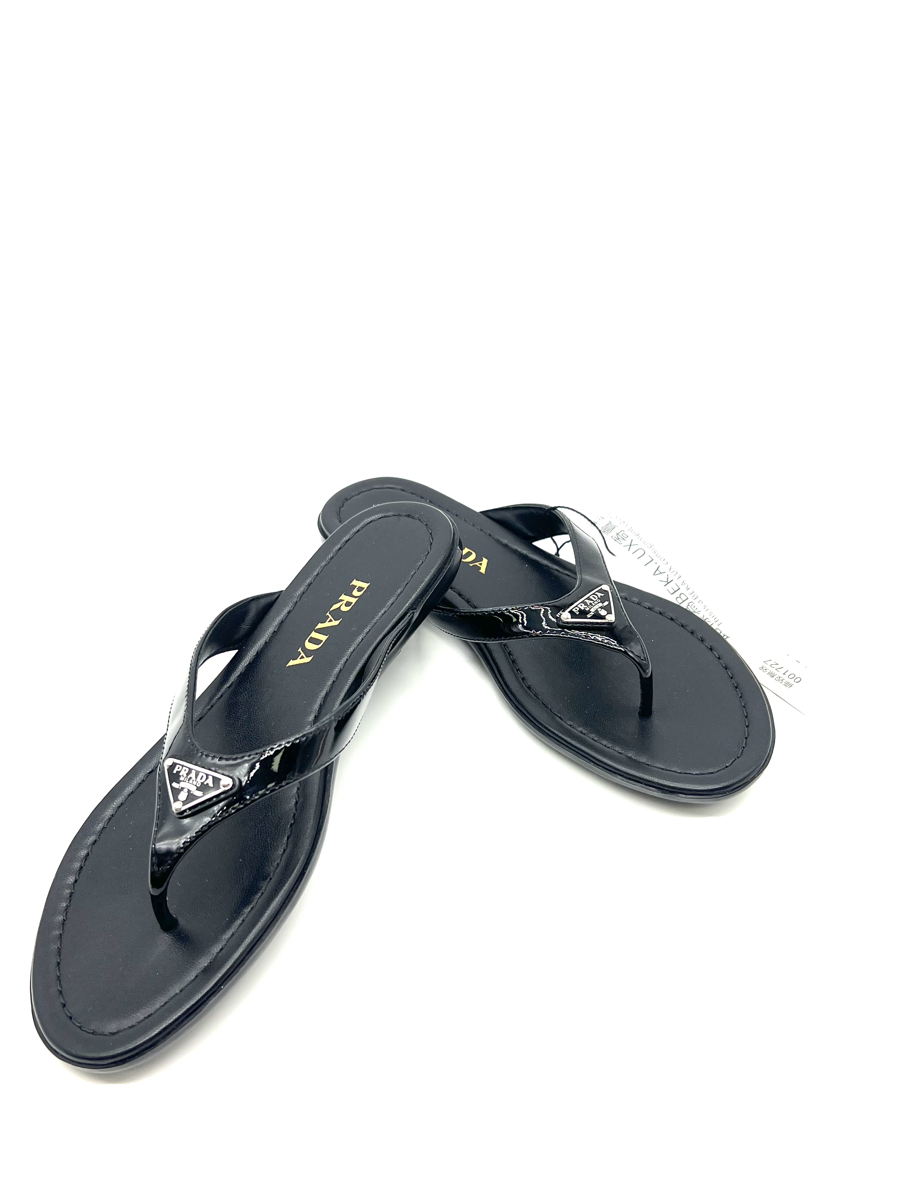 Unused Item PRADA Black Patent Leather Thong Espadrille Sandals / Product Code: 26051015