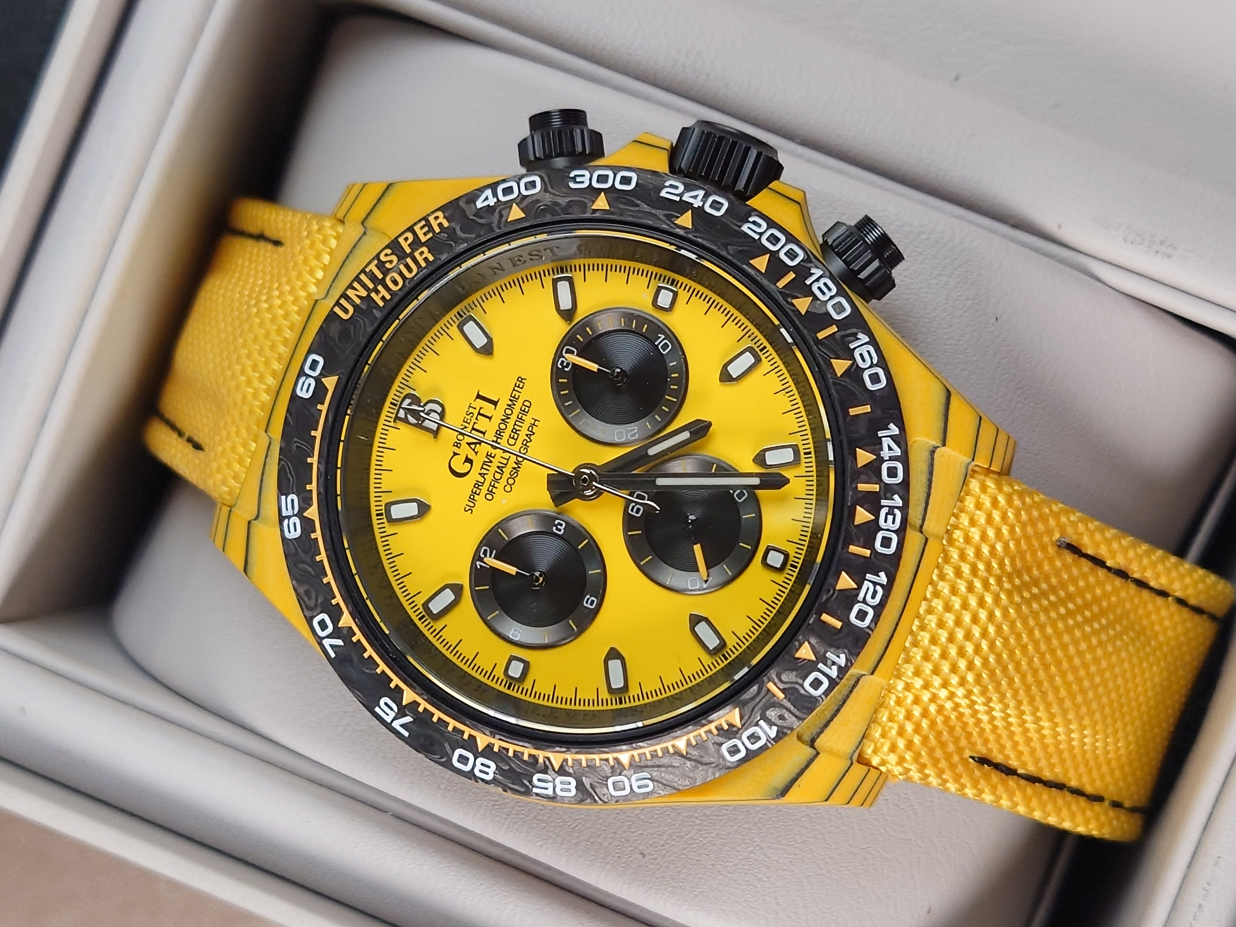 Bonest Gatti 現貨發售 地通拿款碳纖纖機械計時錶 BG9010-L5 黃碳纖