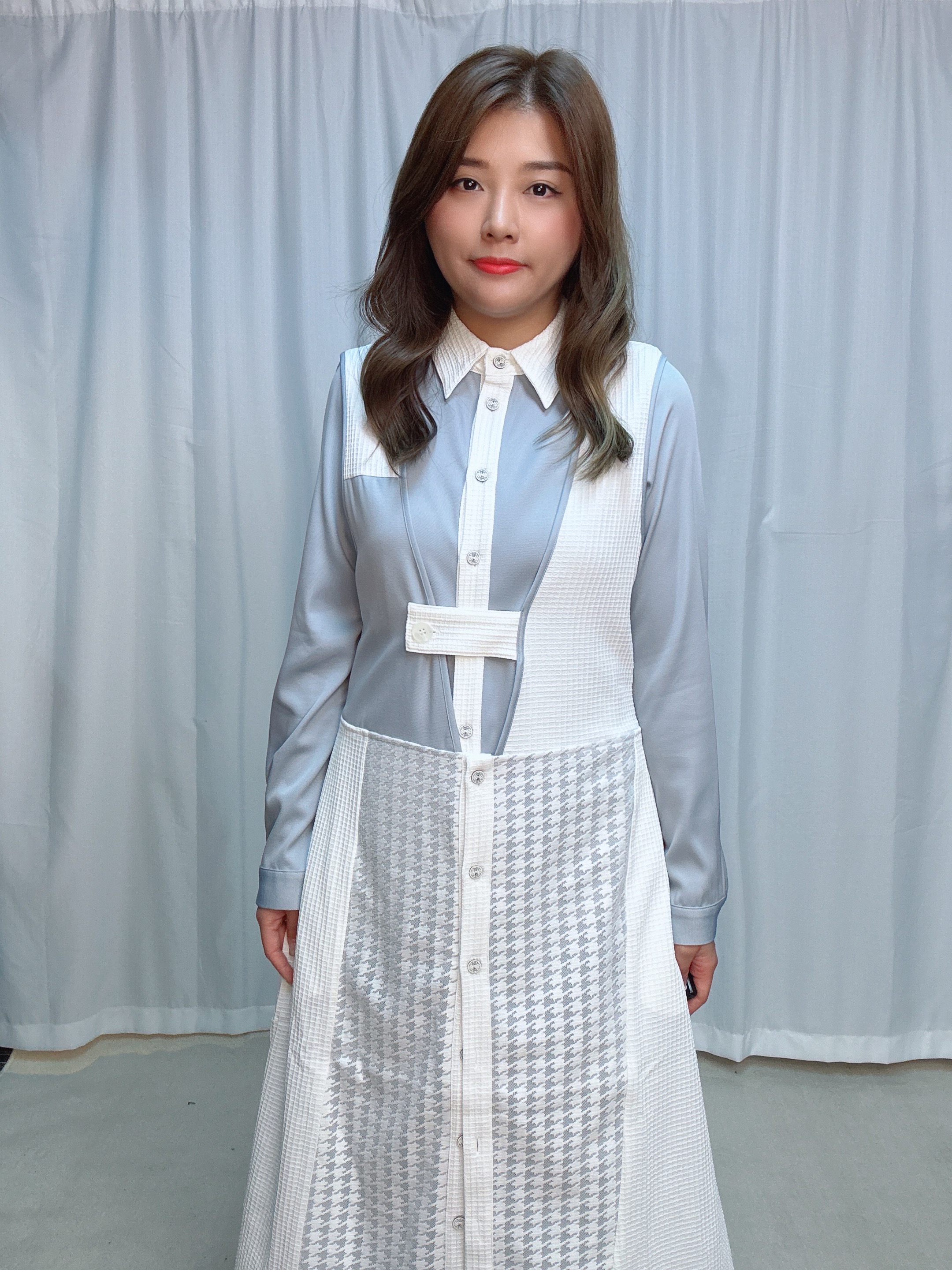 103483 BS444 自家系列 千鳥格網拼提花格紋梳織背心外套 +提花格紋梳織撞色長身恤衫裙套裝