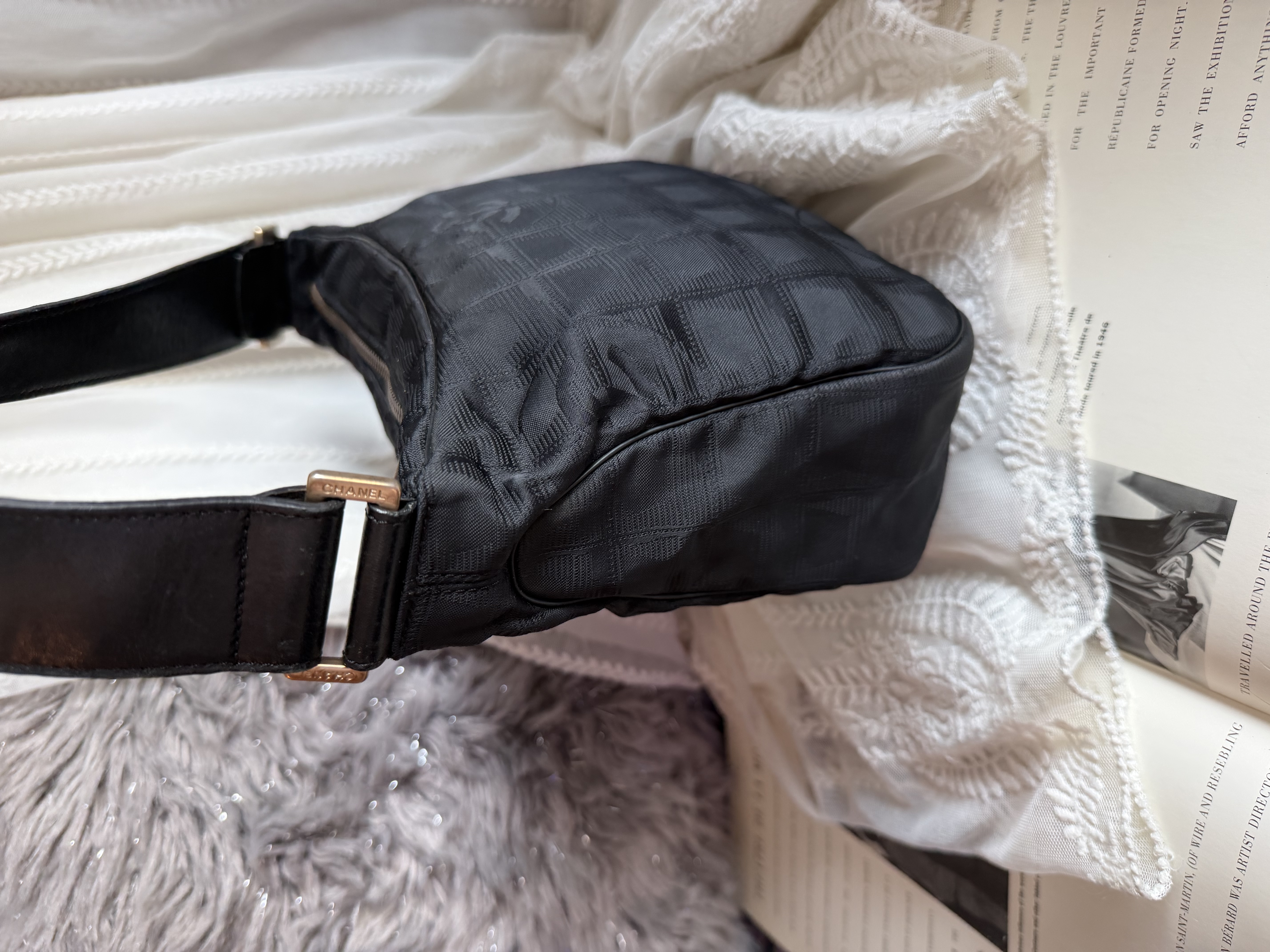 vintage chanel black jacqurd shoulder bag / pochette 