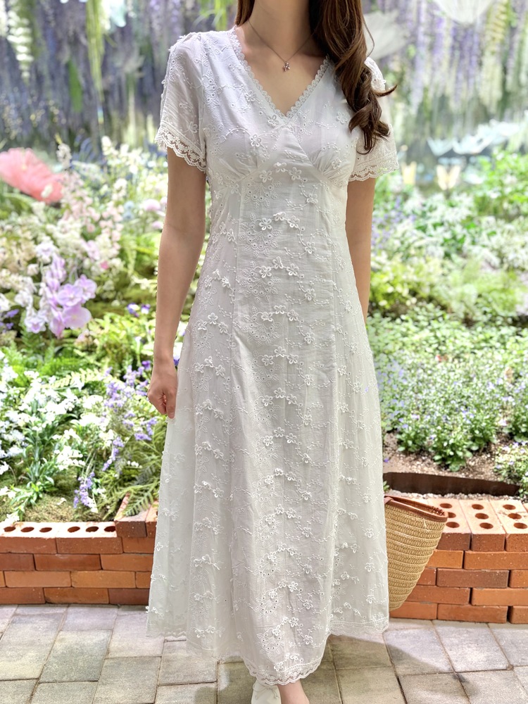 Aurelie Embroidered Dress (White)