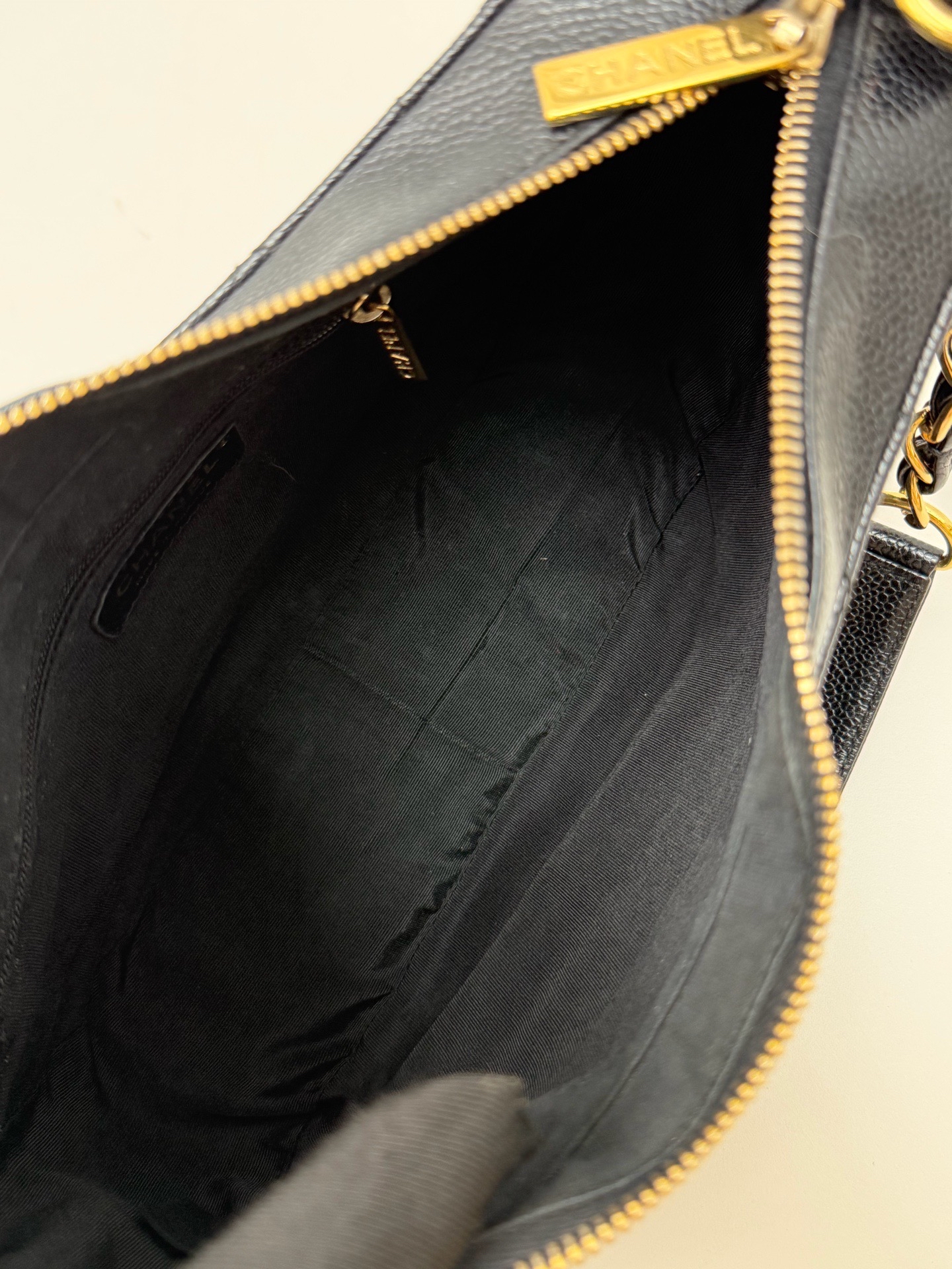 【預訂貨品】Chanel黑金荔枝皮 hobo