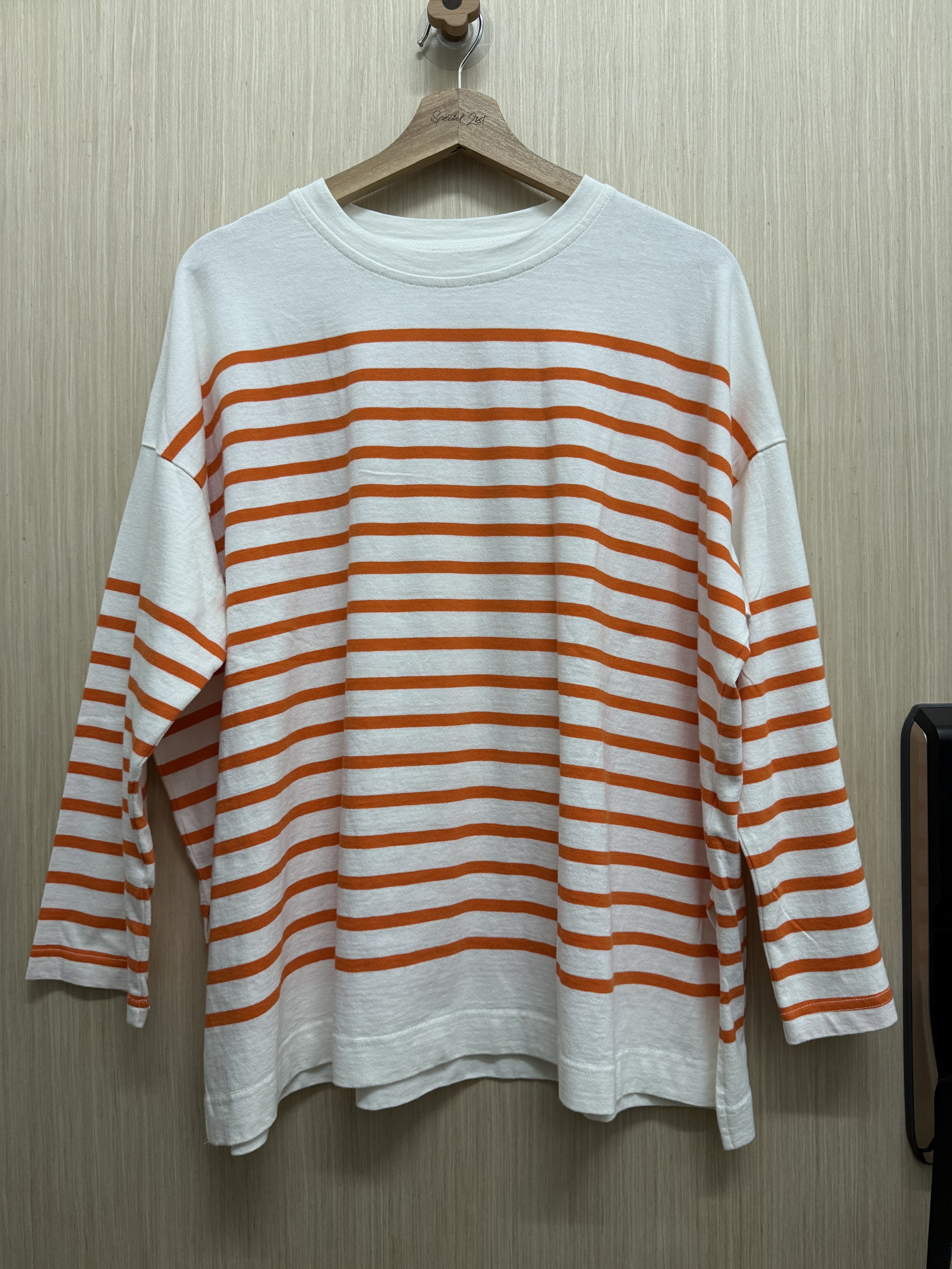 𝐨𝐯𝐞𝐫𝐬𝐢𝐳𝐞𝐝橫間𝐭𝐞𝐞