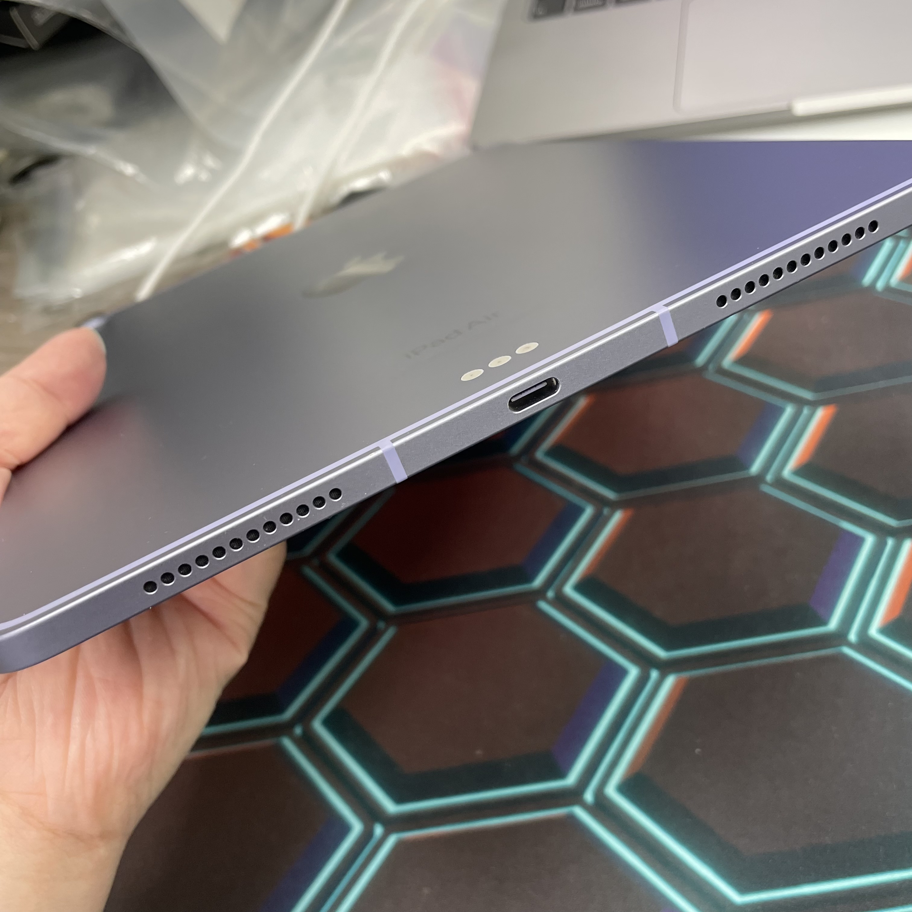 *7787100 iPad Air 5 勁靚機 256GB 插卡版 紫色 purple