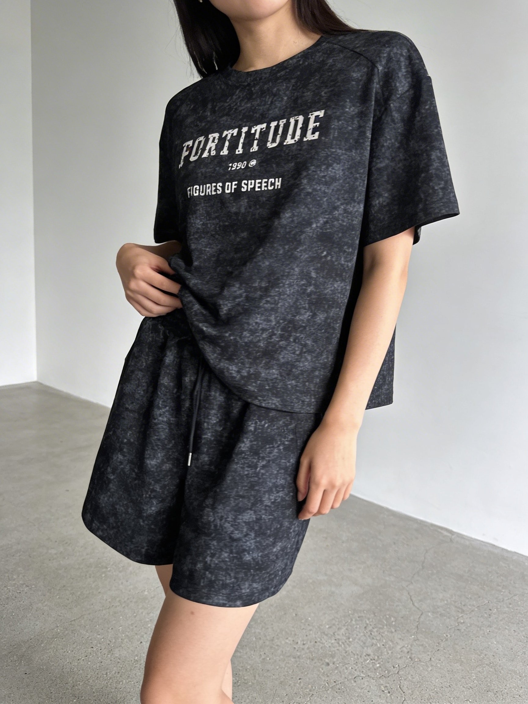 水洗做舊 FORTITUDE 短袖T恤 + 短褲套裝