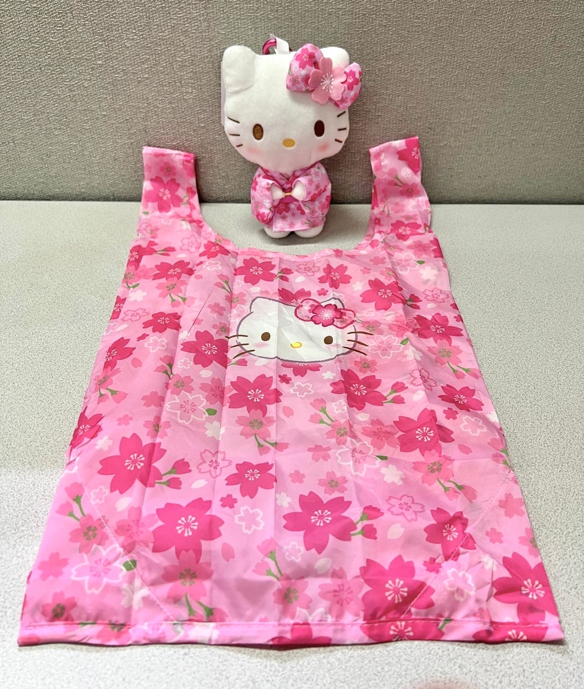 🎌日本直送🎌Hello Kitty 櫻花系列環保袋和服公仔掛飾