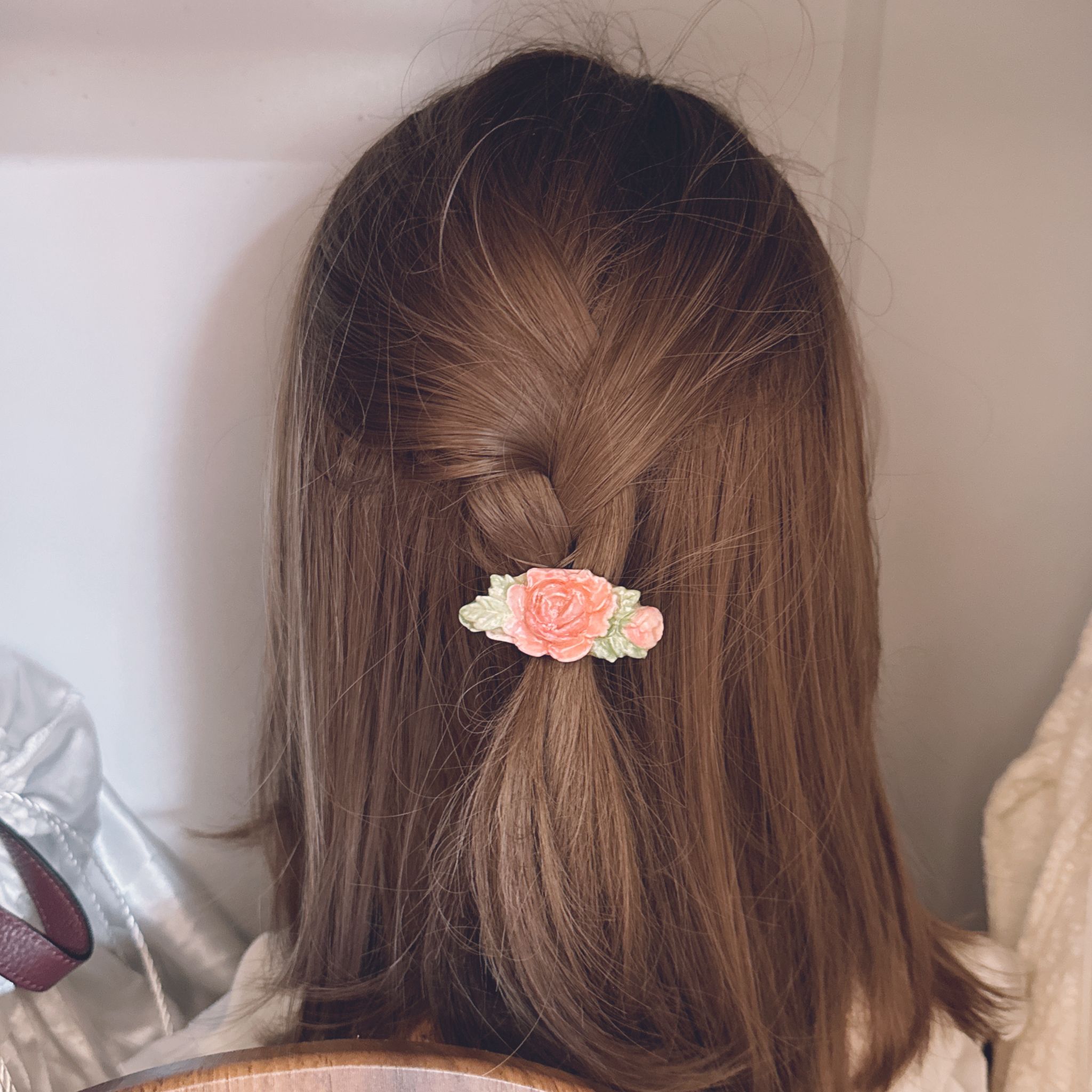 手繪淡淡玫瑰花🌹小髮夾 三色入