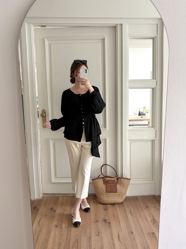 Minimal Tapered Ankle Pants (Ivory)