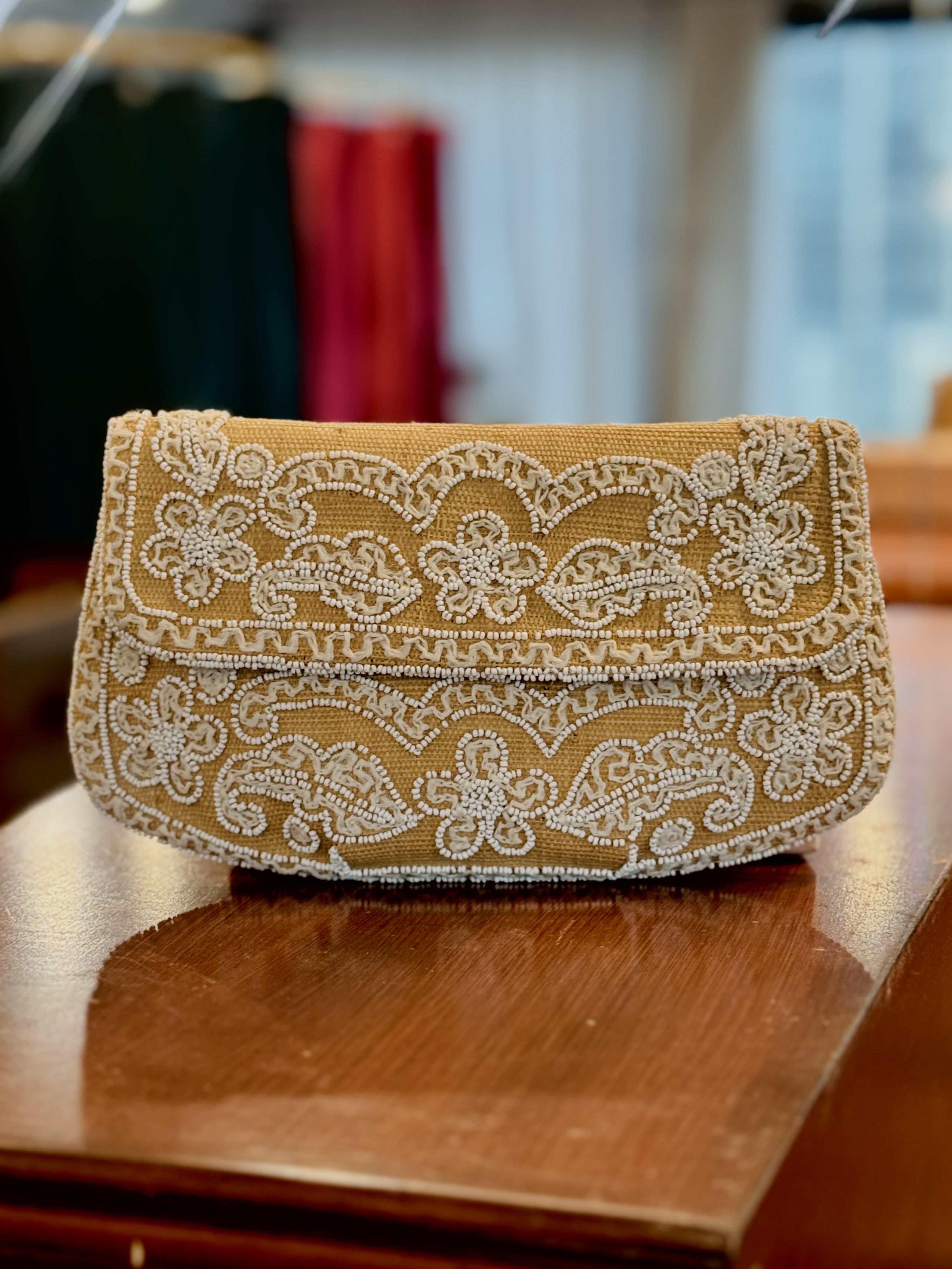 Rare! C.a. 1950s Birks Made in France Beaded Summer Clutch (MT2502)