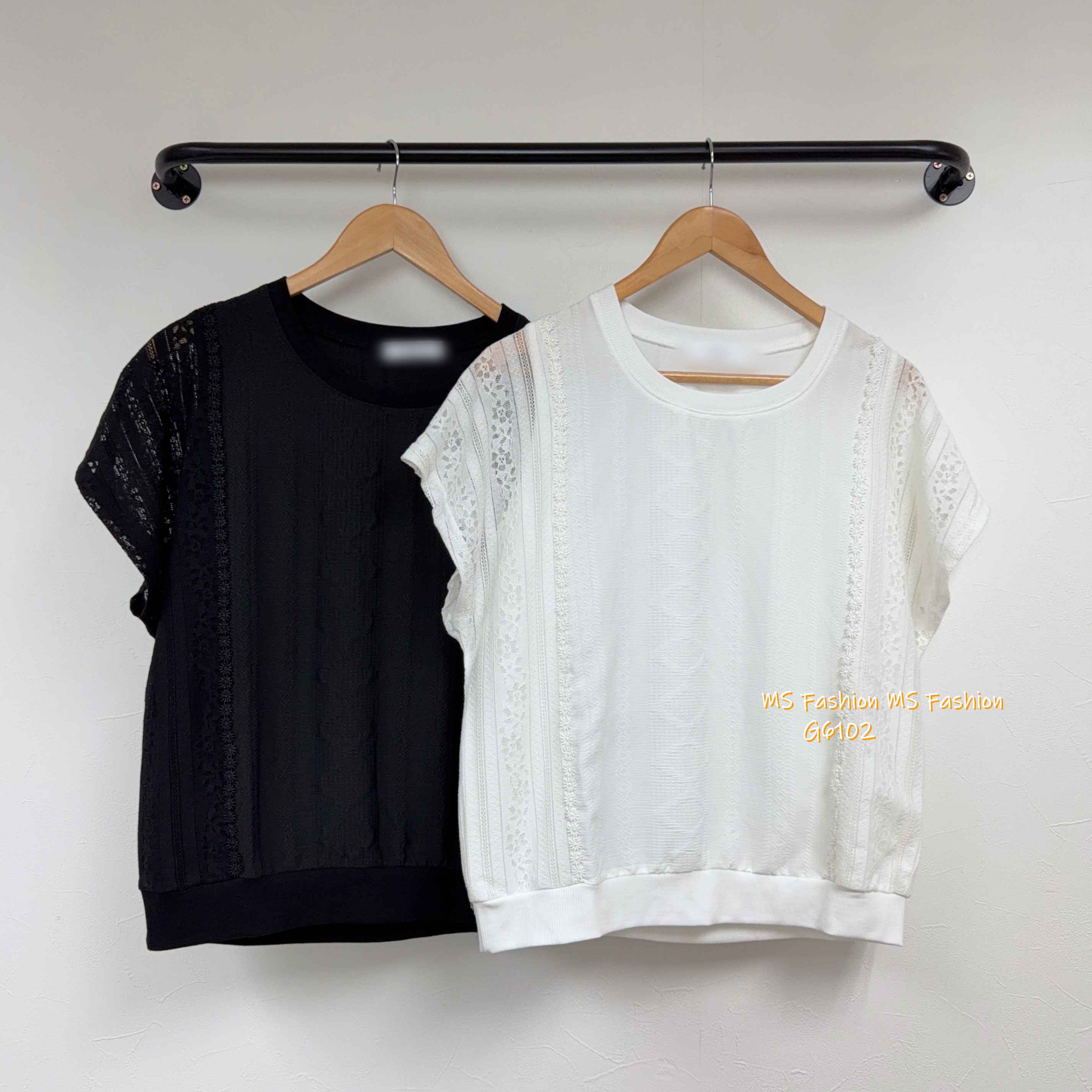 G6102 韓國🇰🇷暗紋淨色通花top