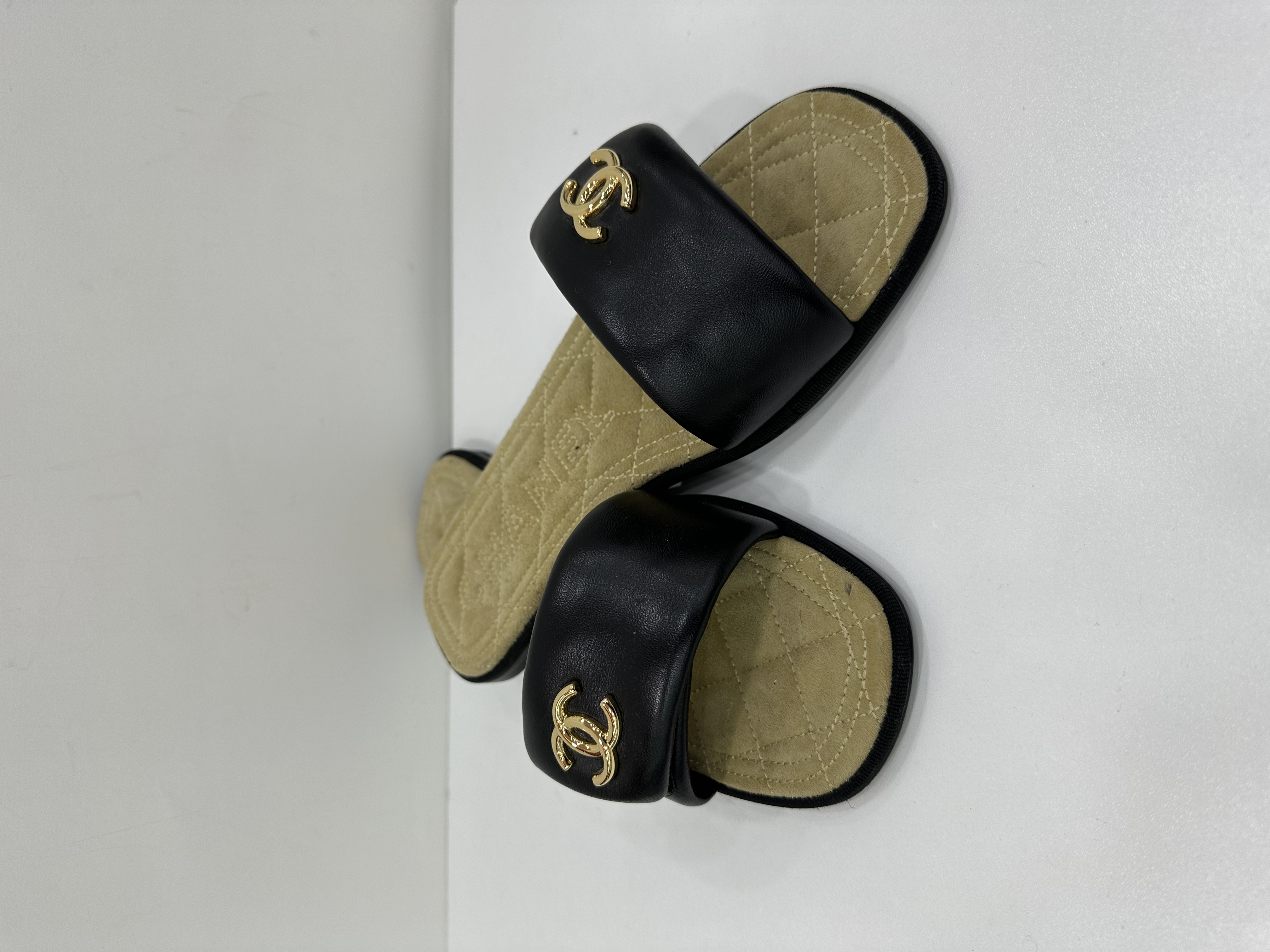 直播貨品 |  [1個-$100 2個-$300］F13