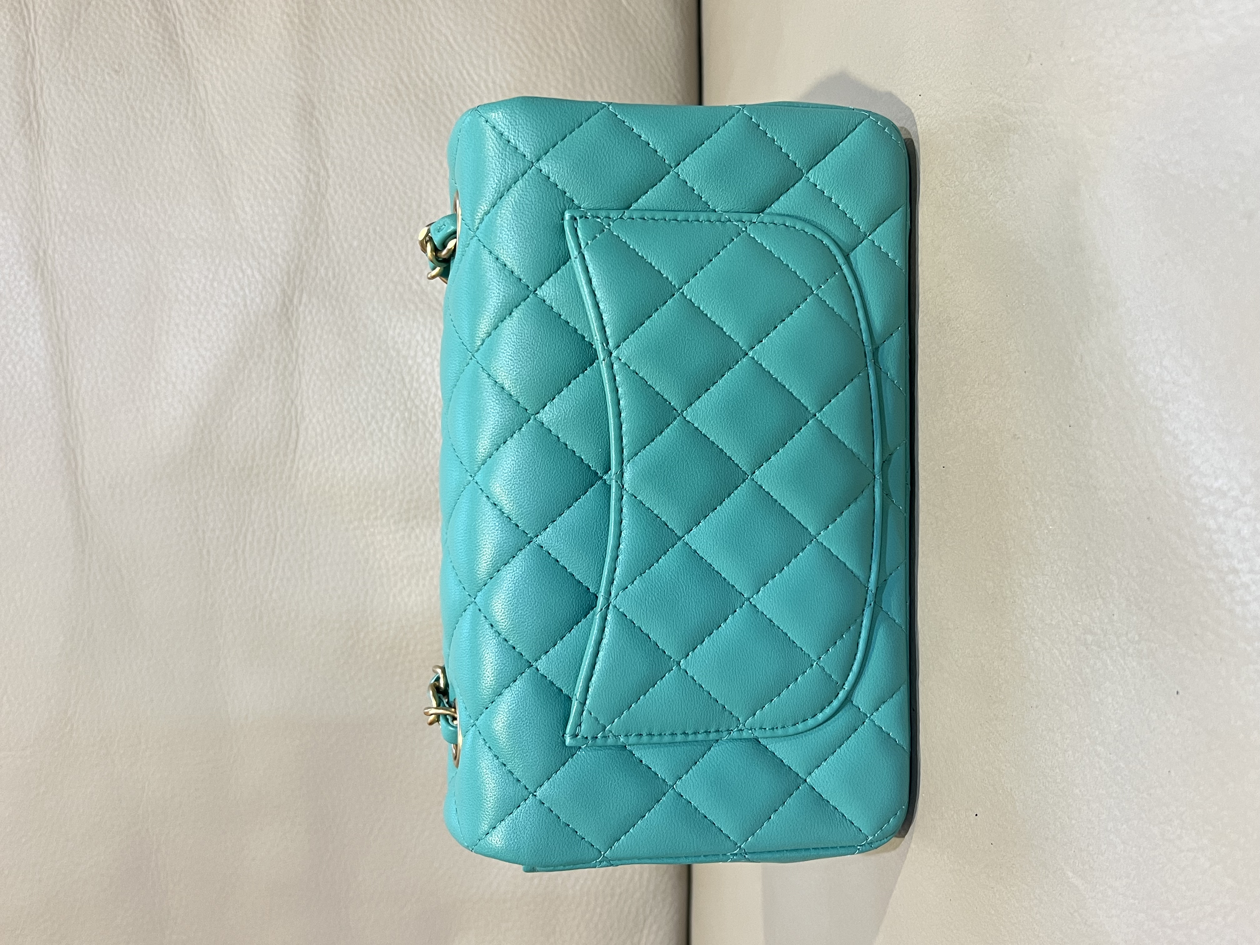 Pre-Owned CHANEL Classic Mini Flap Bag / Product Code: 26041658