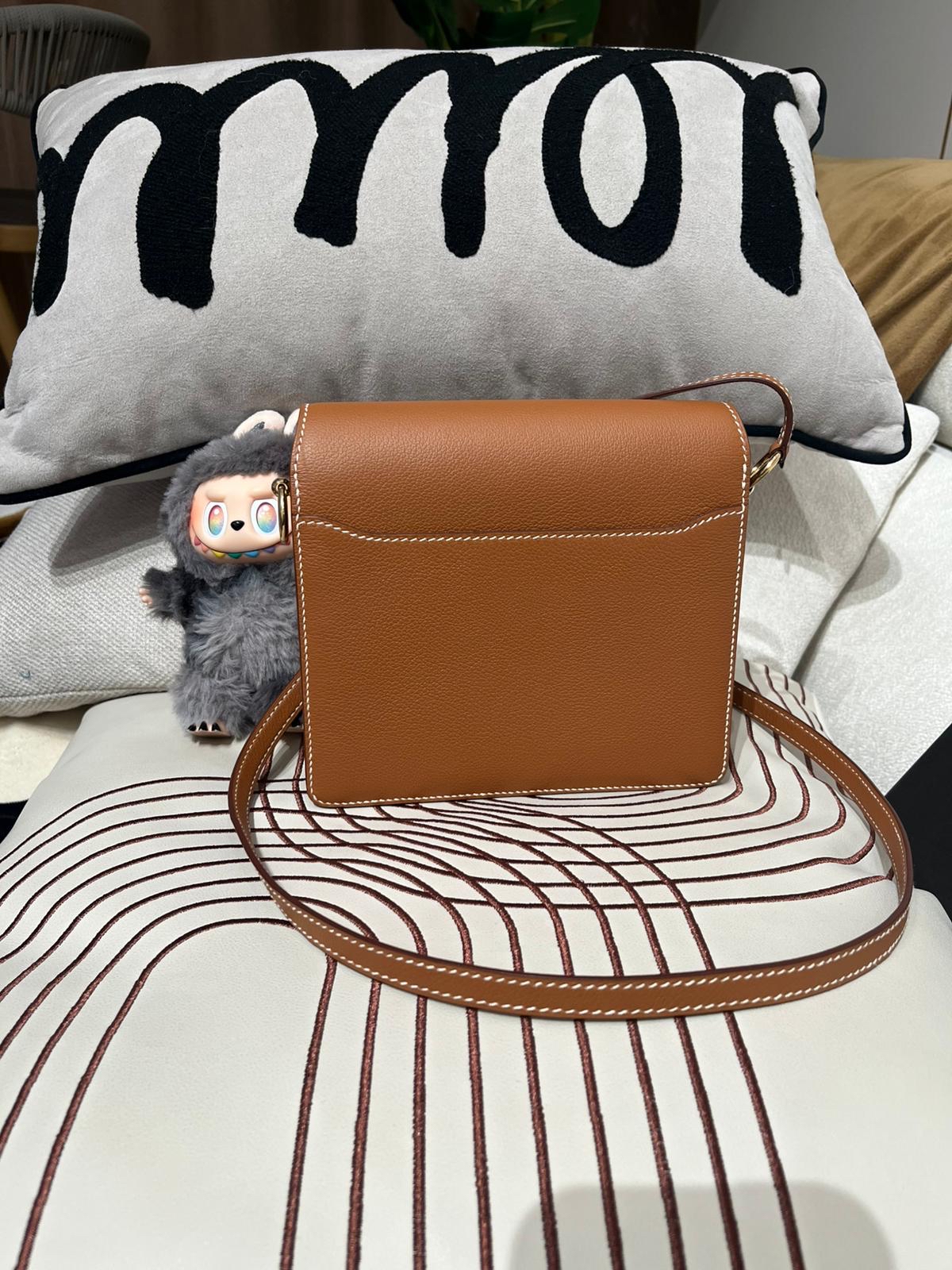 Hermes mini roulis , 金金，STAMP D 100%Authentic ,98%new ✅dust bag✅box 